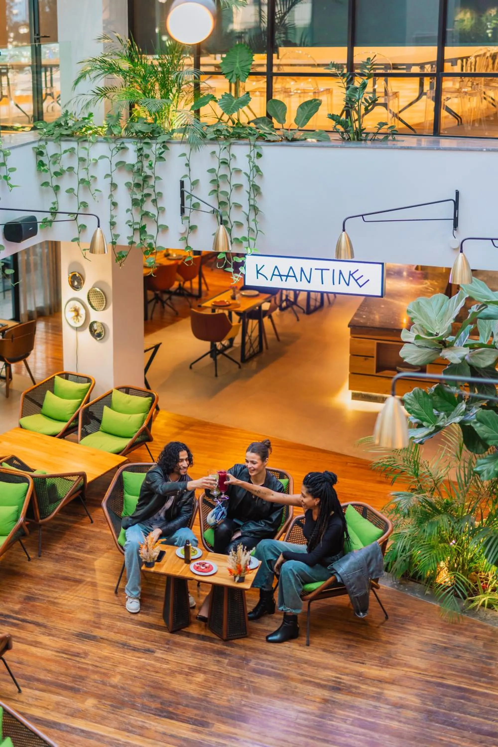 Restaurant/places to eat in Kaan Casablanca