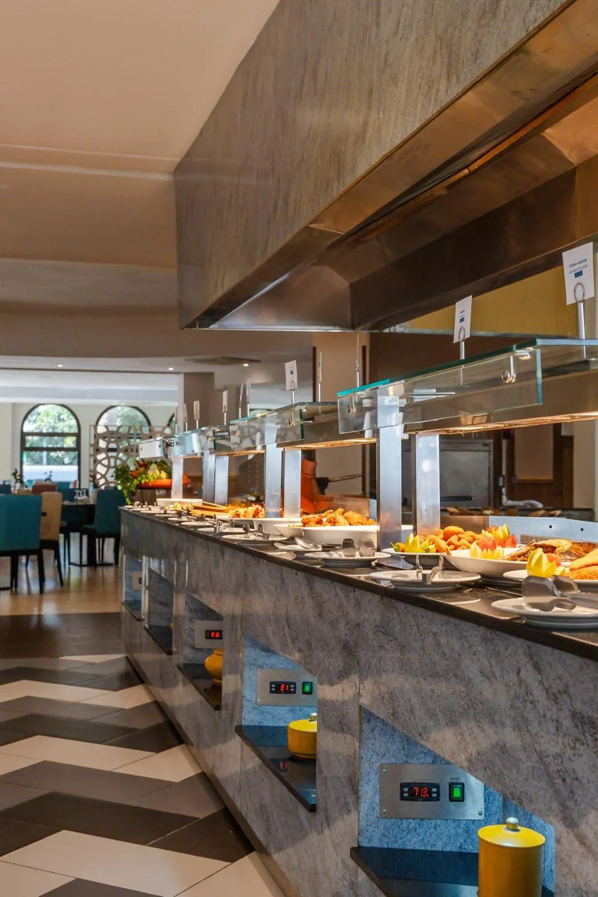 Buffet breakfast in TUI SUNEO Kenzi Europa