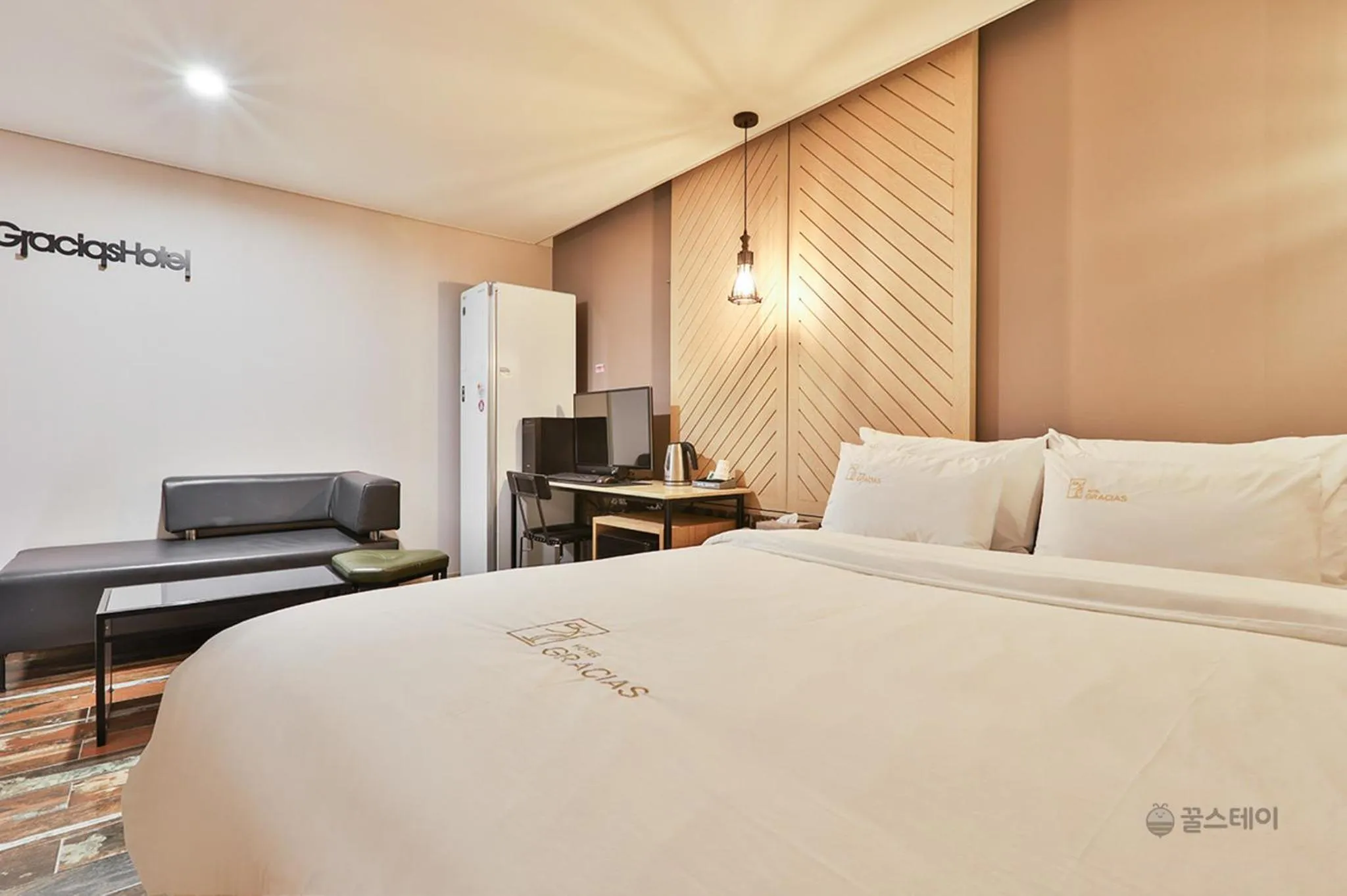 Decorative detail, Bed in Gracias Hotel Gimhae