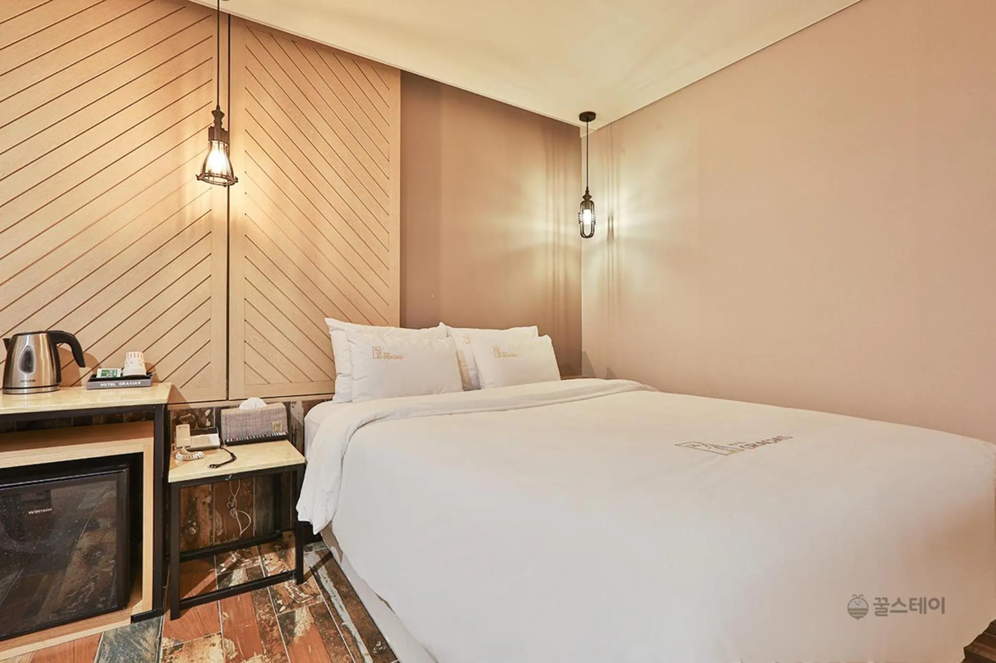 Decorative detail, Bed in Gracias Hotel Gimhae