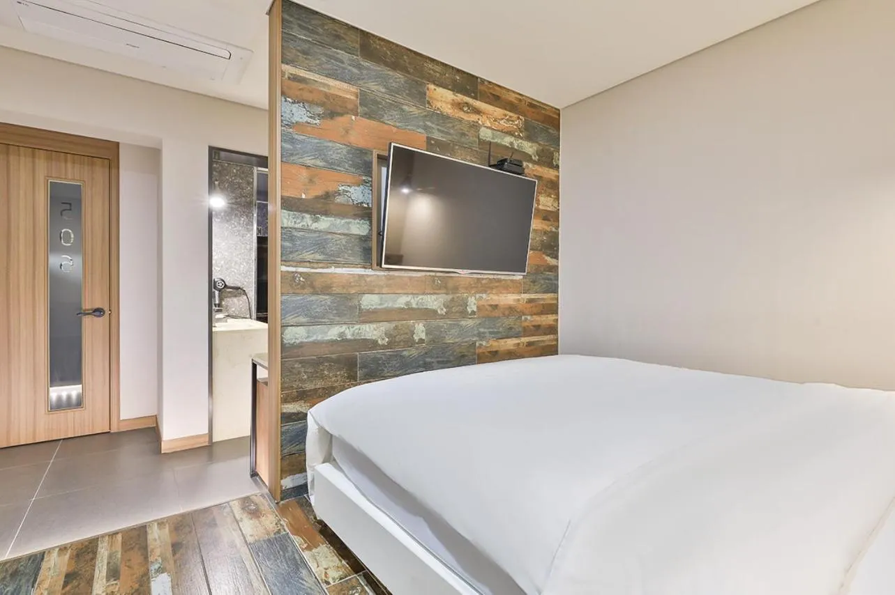 Bedroom, Bed in Gracias Hotel Gimhae