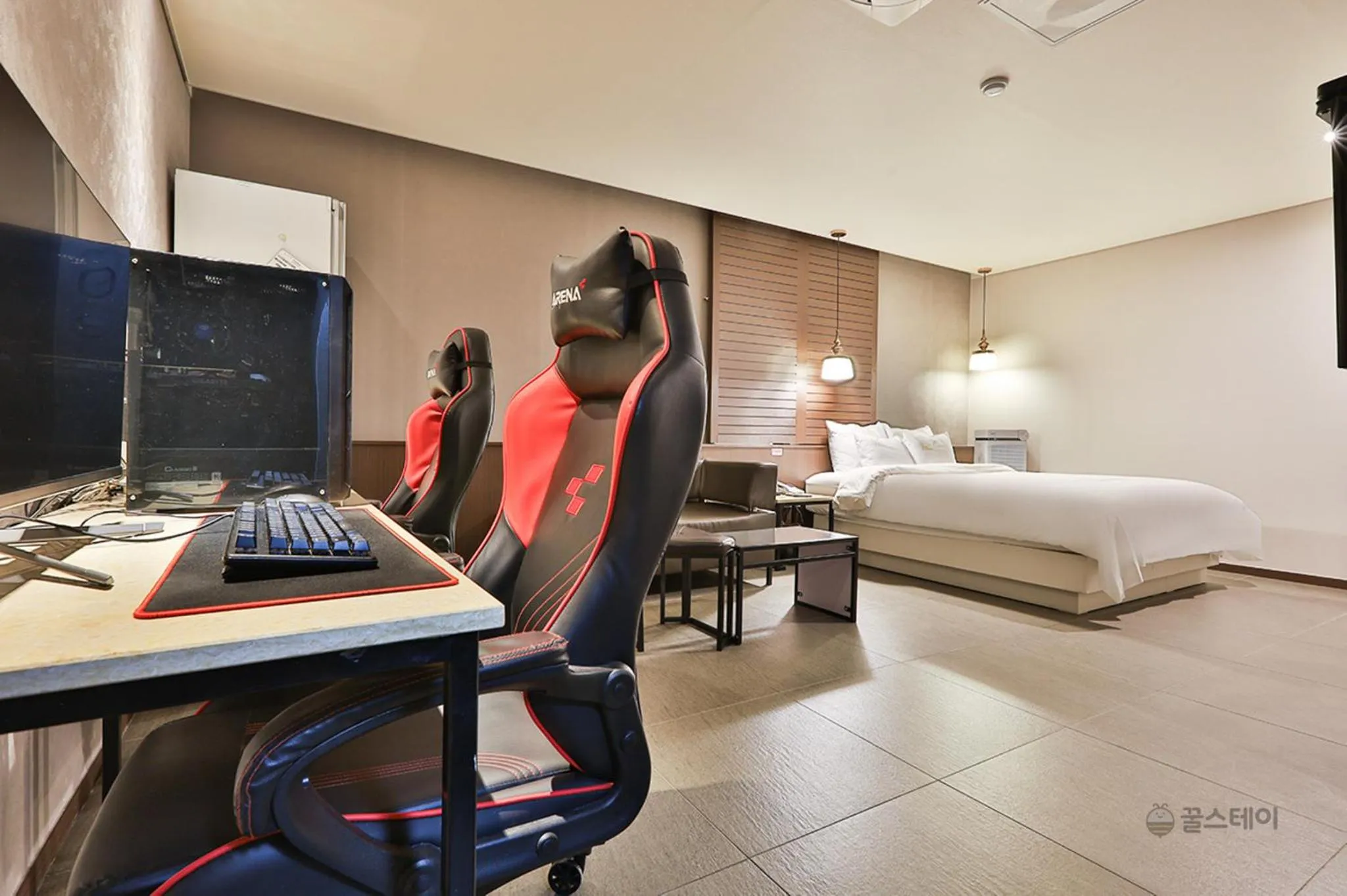 Decorative detail, Bed in Gracias Hotel Gimhae