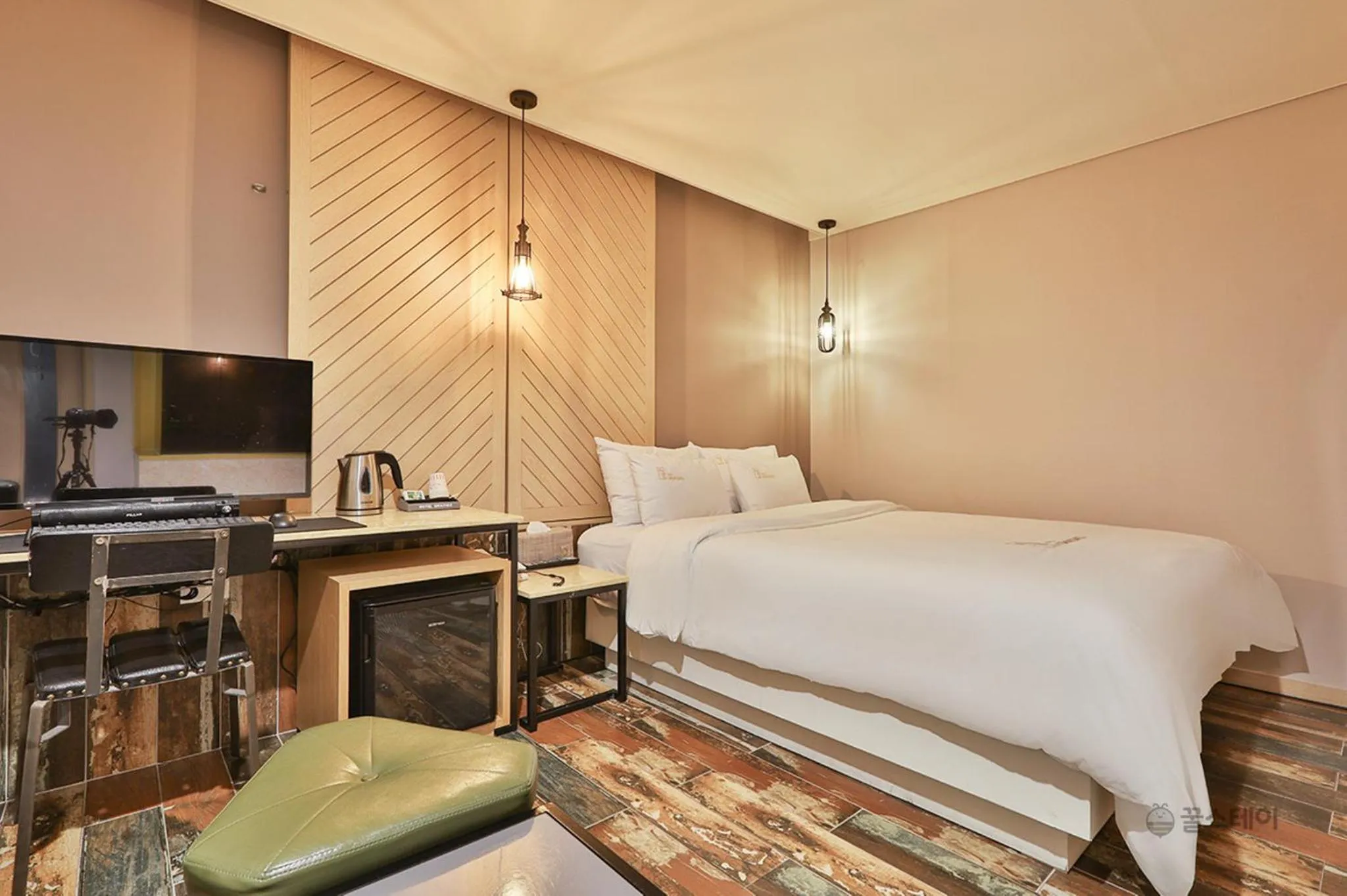 Decorative detail, Bed in Gracias Hotel Gimhae