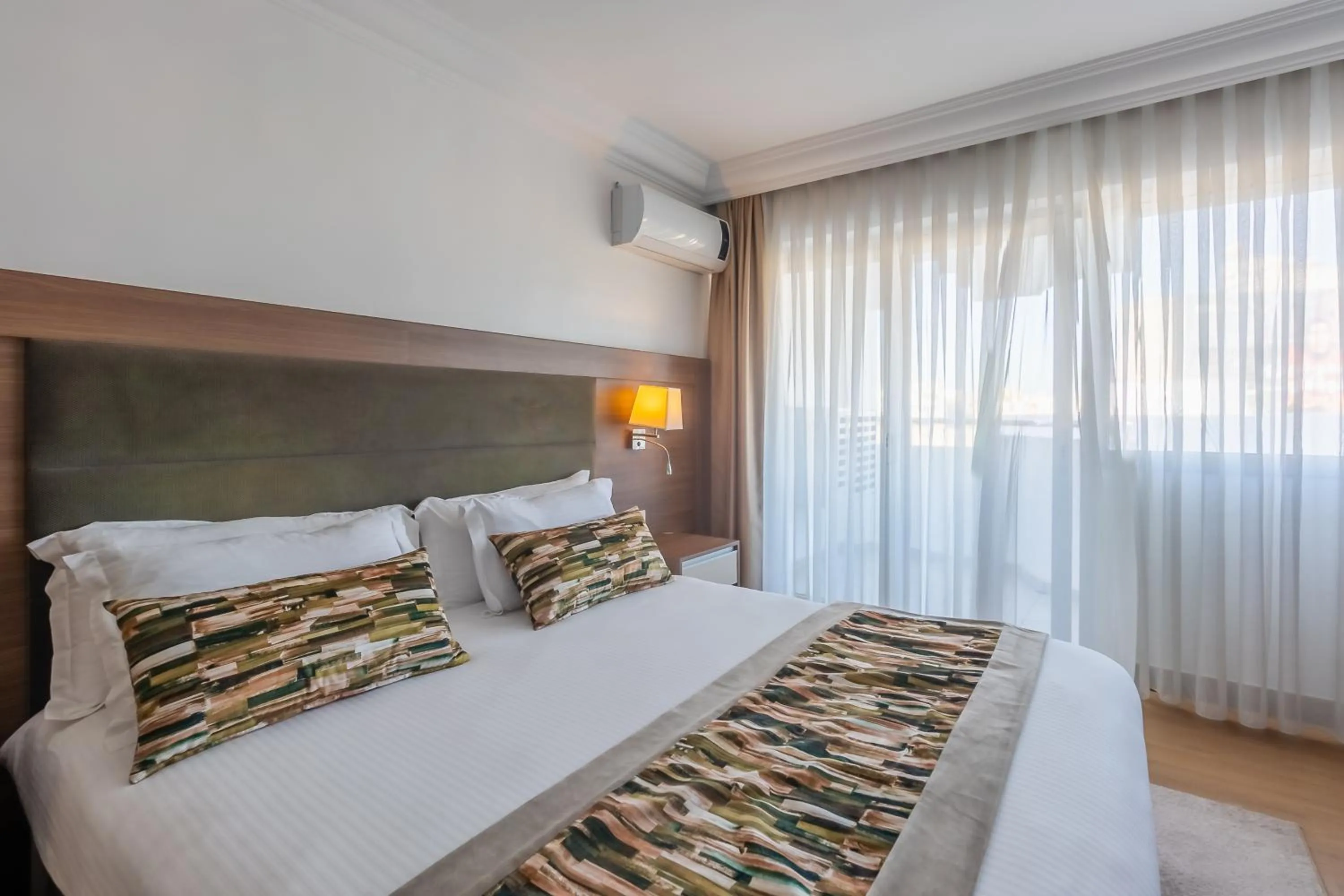 Balcony/Terrace, Bed in Kenzi Basma