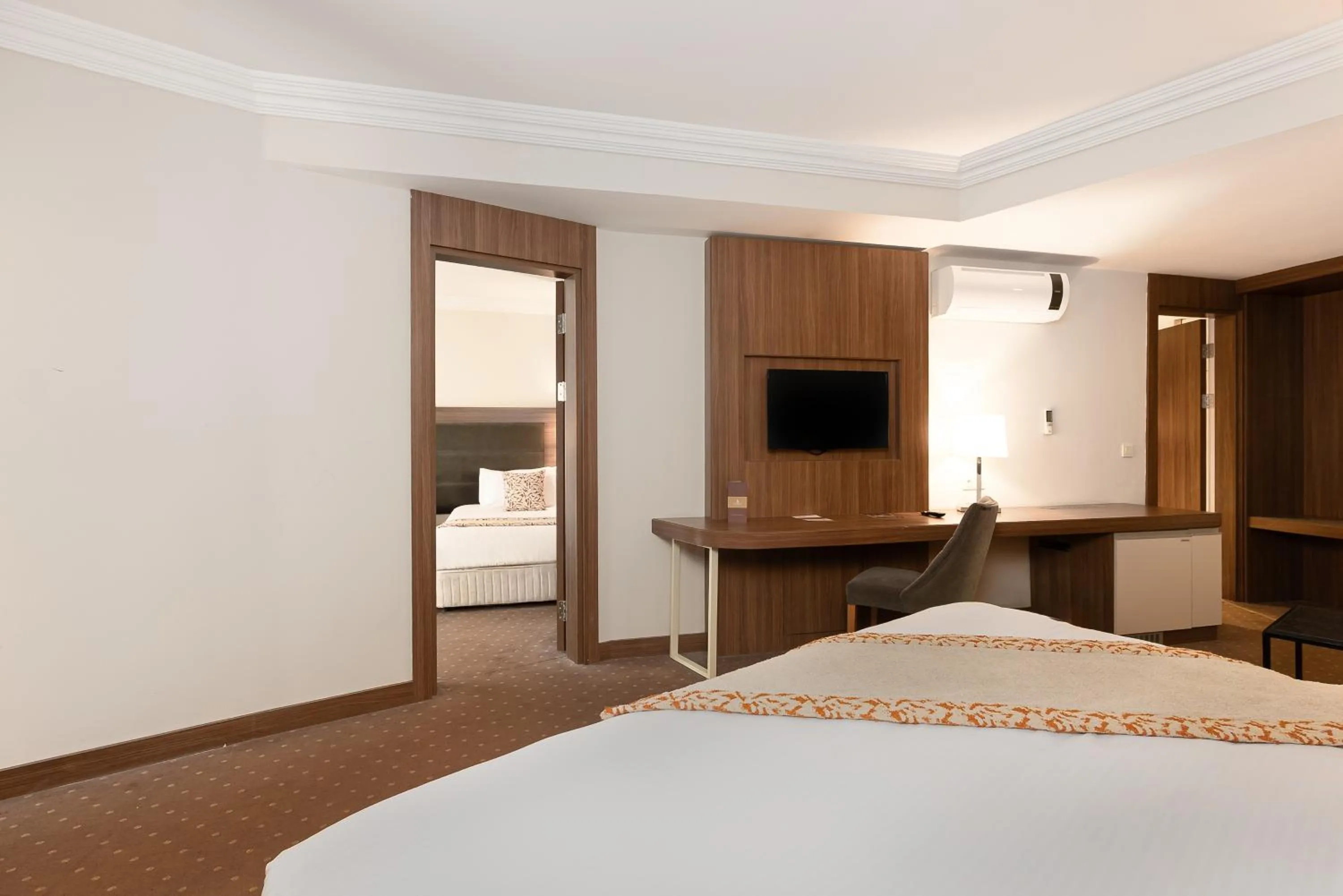 Bedroom, Bed in Kenzi Basma