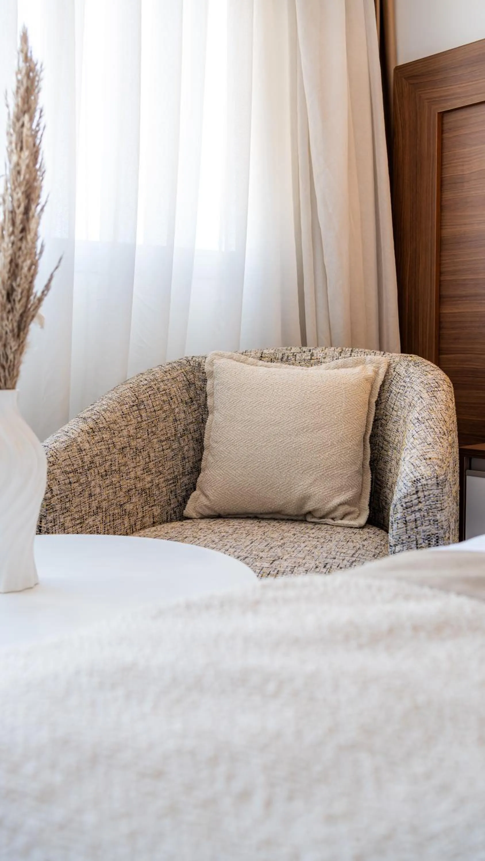 Bedroom, Bed in Kenzi Basma