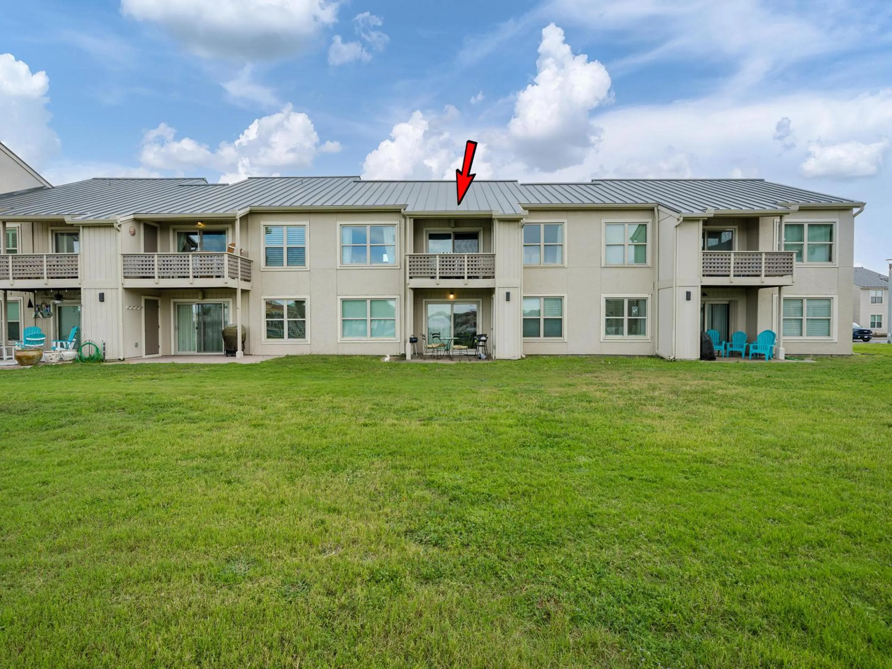 Property building in Gaetanos Getaway