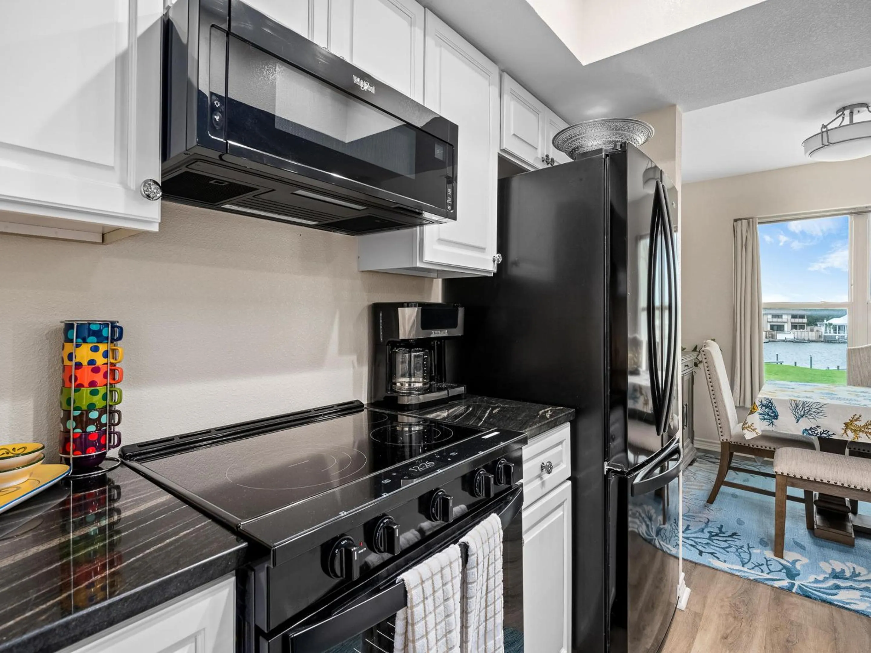 Property building in Gaetanos Getaway