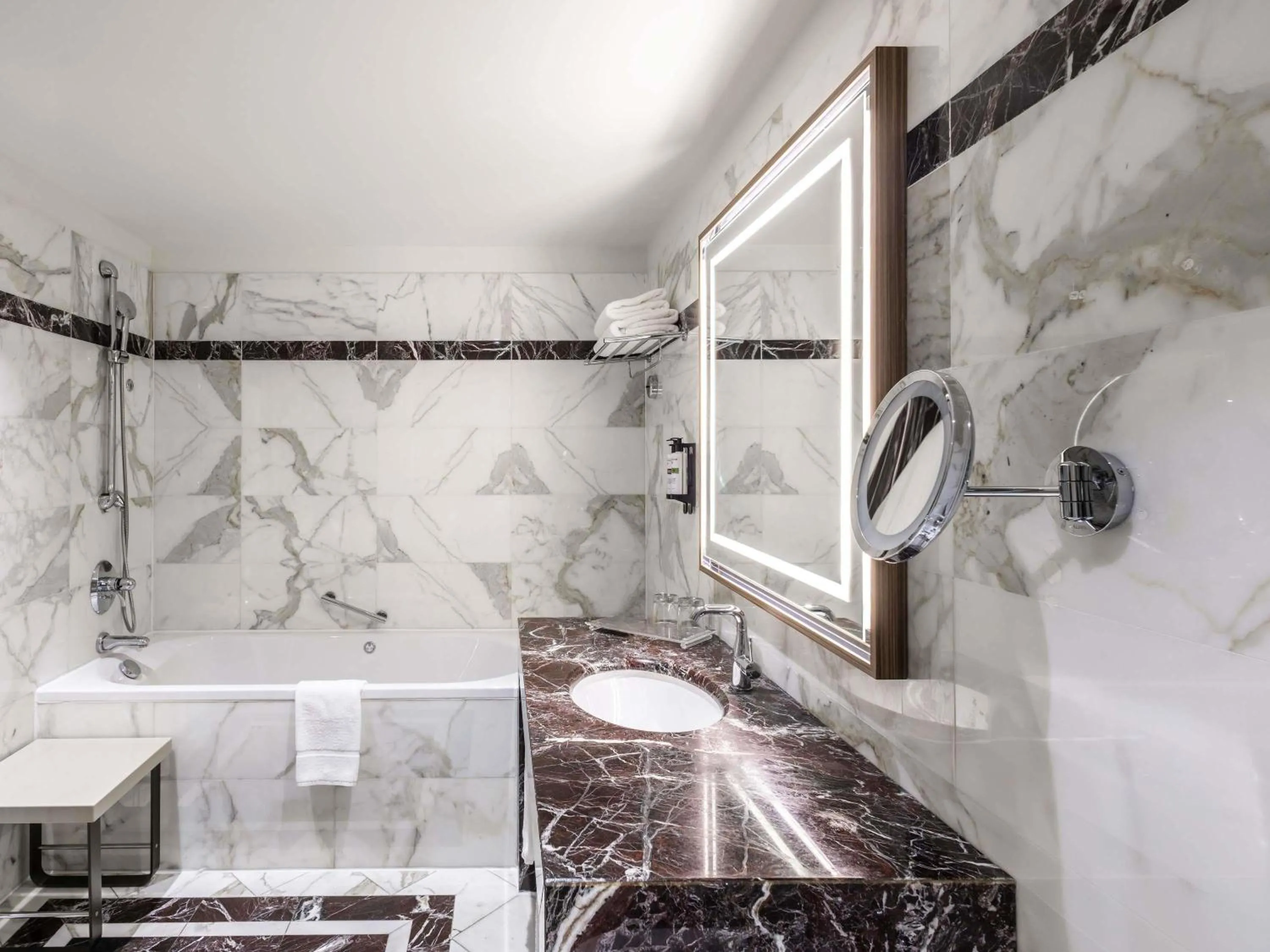 Bedroom in Hotel Oran Bay Managed By Accor