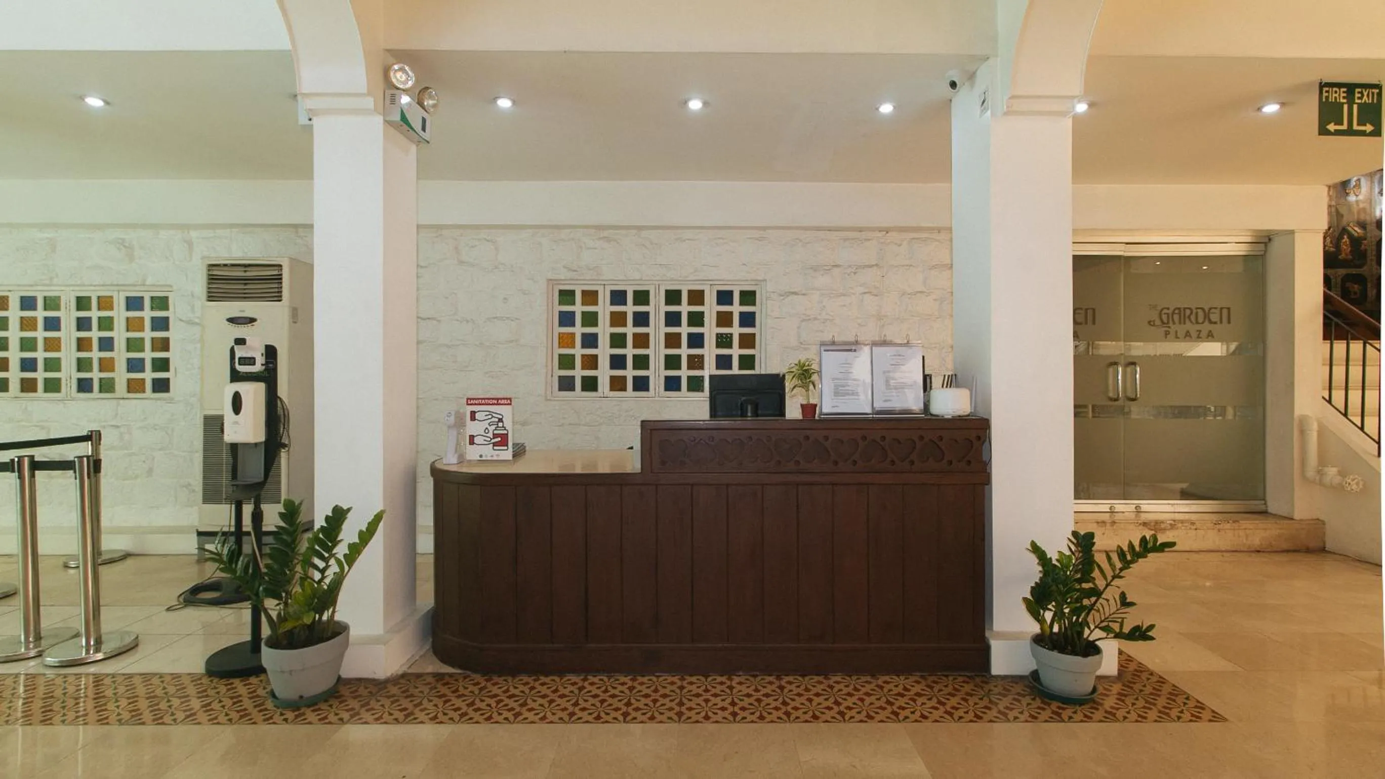 Lobby or reception in Garden Plaza Hotel Manila