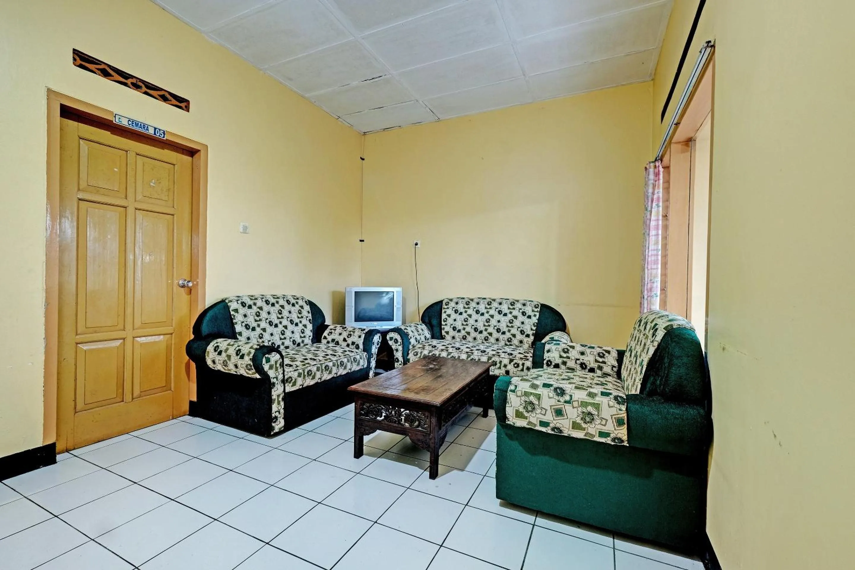 Lobby or reception in OYO 92406 Hotel Renata 1