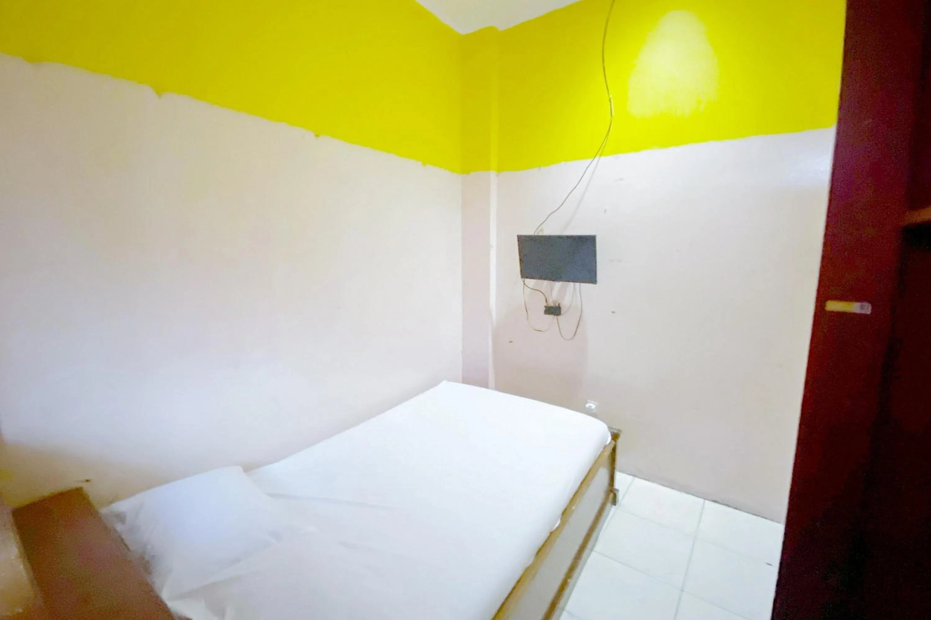 Bed in Tangki Premier Residence RedPartner