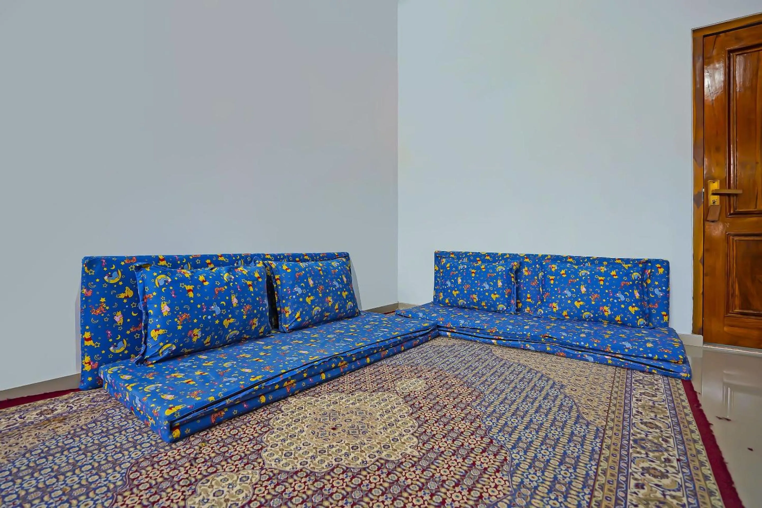 Lobby or reception, Bed in Hotel O Salsabila Homestay