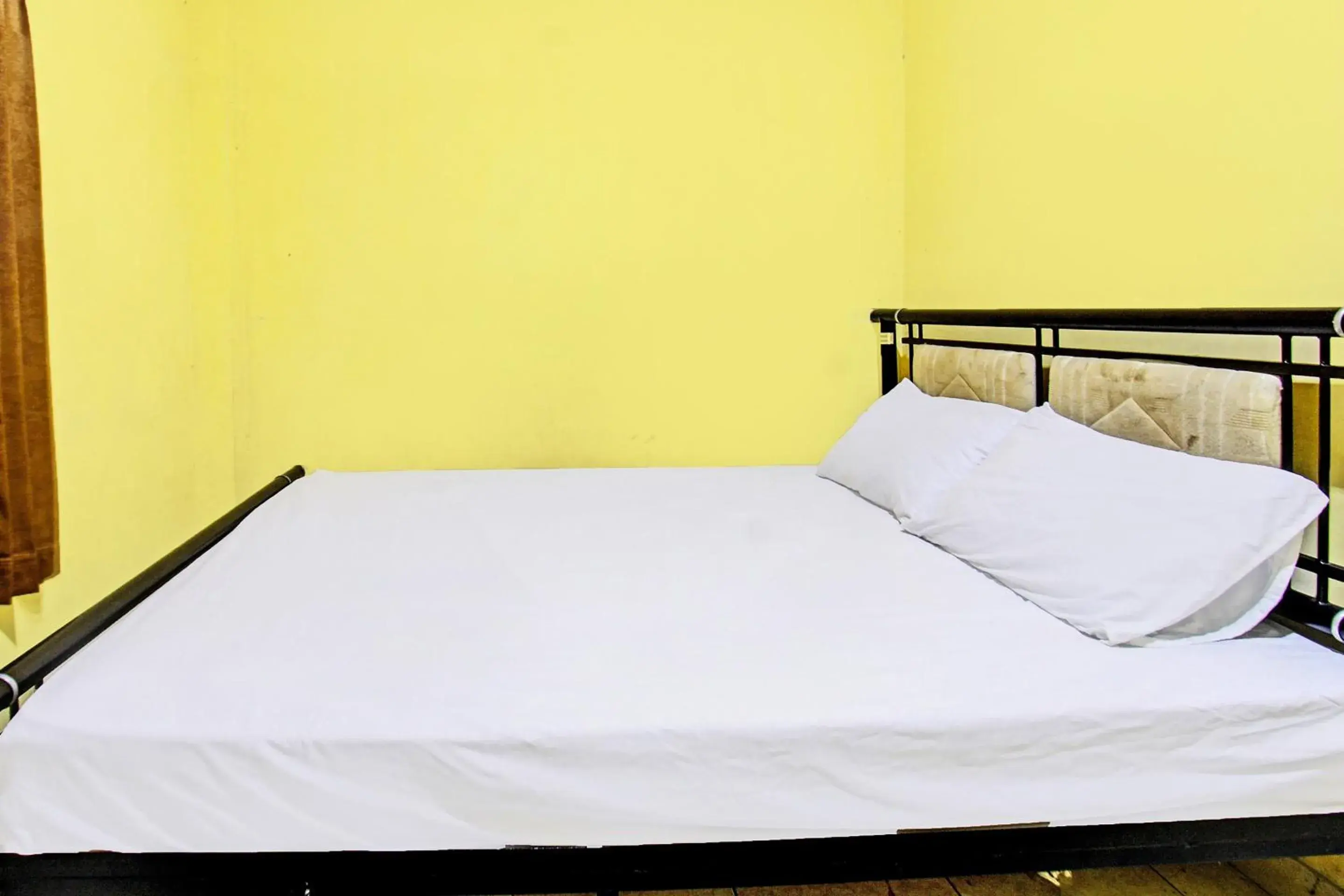 Bedroom, Bed in Hotel O Kos Agi Mataram Near Masjid Hissoh Al-Faham Bedroom, Bed in Hotel O Kos Agi Mataram Near Masjid Hissoh Al-Faham