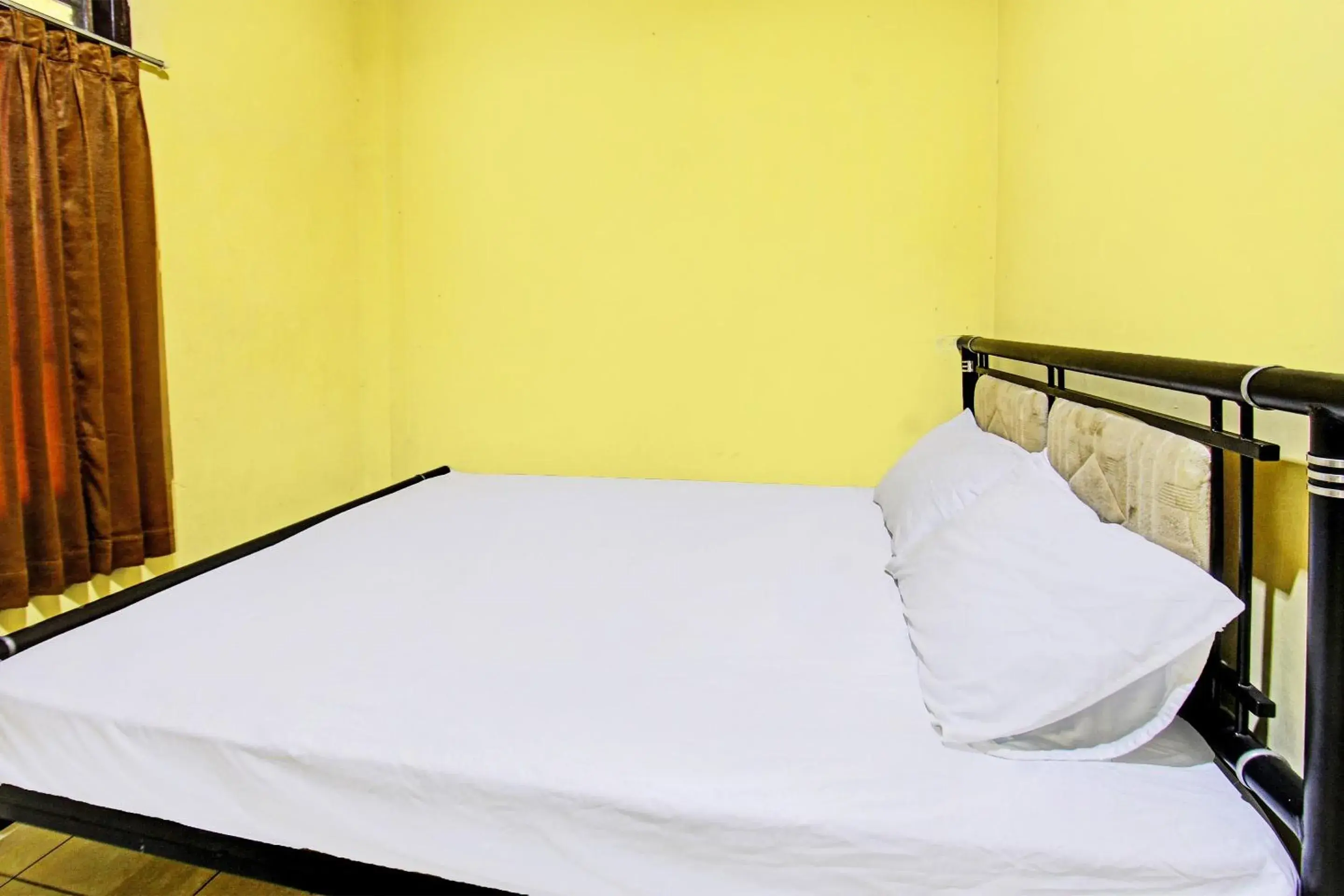 Bedroom, Bed in Hotel O Kos Agi Mataram Near Masjid Hissoh Al-Faham Bedroom, Bed in Hotel O Kos Agi Mataram Near Masjid Hissoh Al-Faham