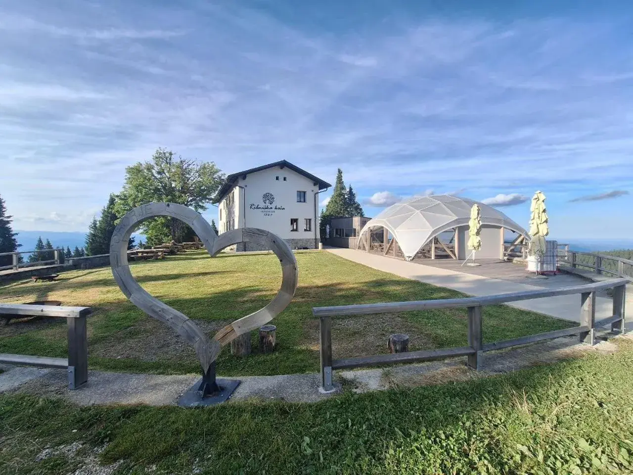 Ribniška koča Ribniška koča