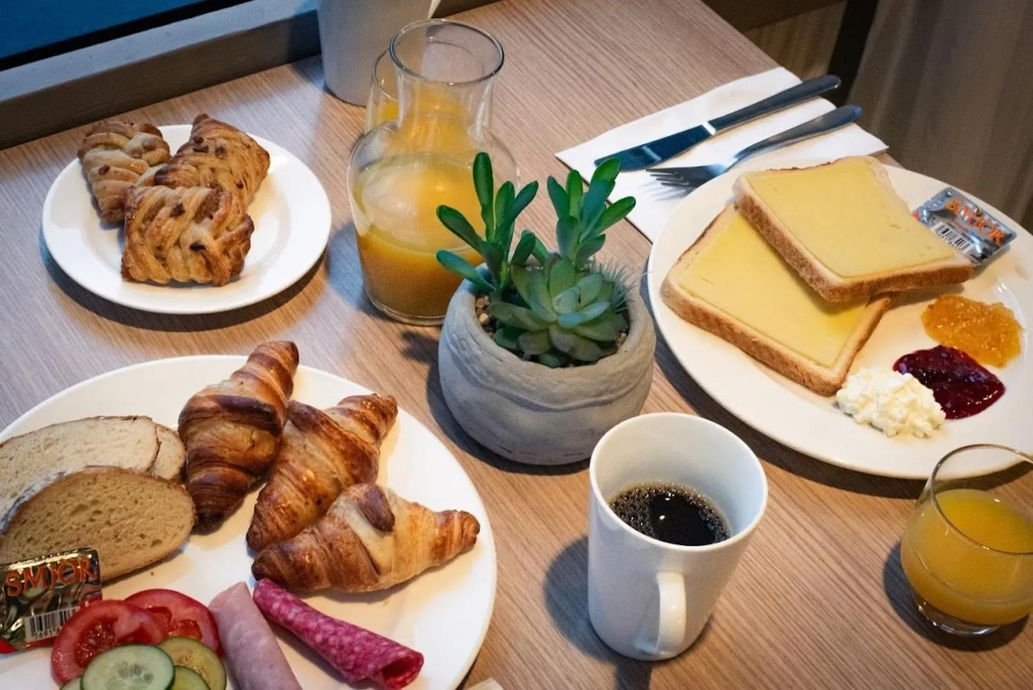 Breakfast in Hotel Jökull