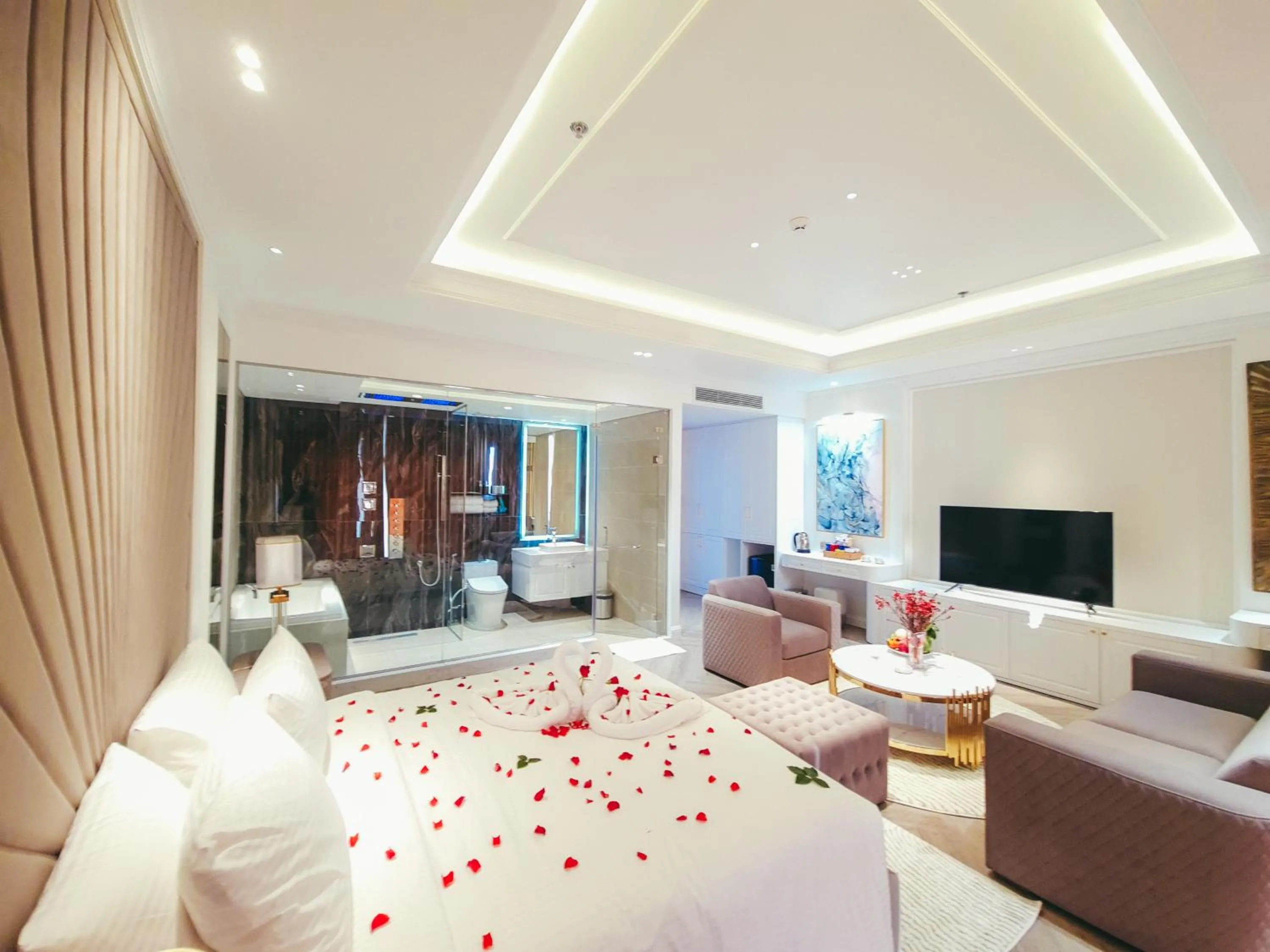 Bed in Phúc Thắng Hotel