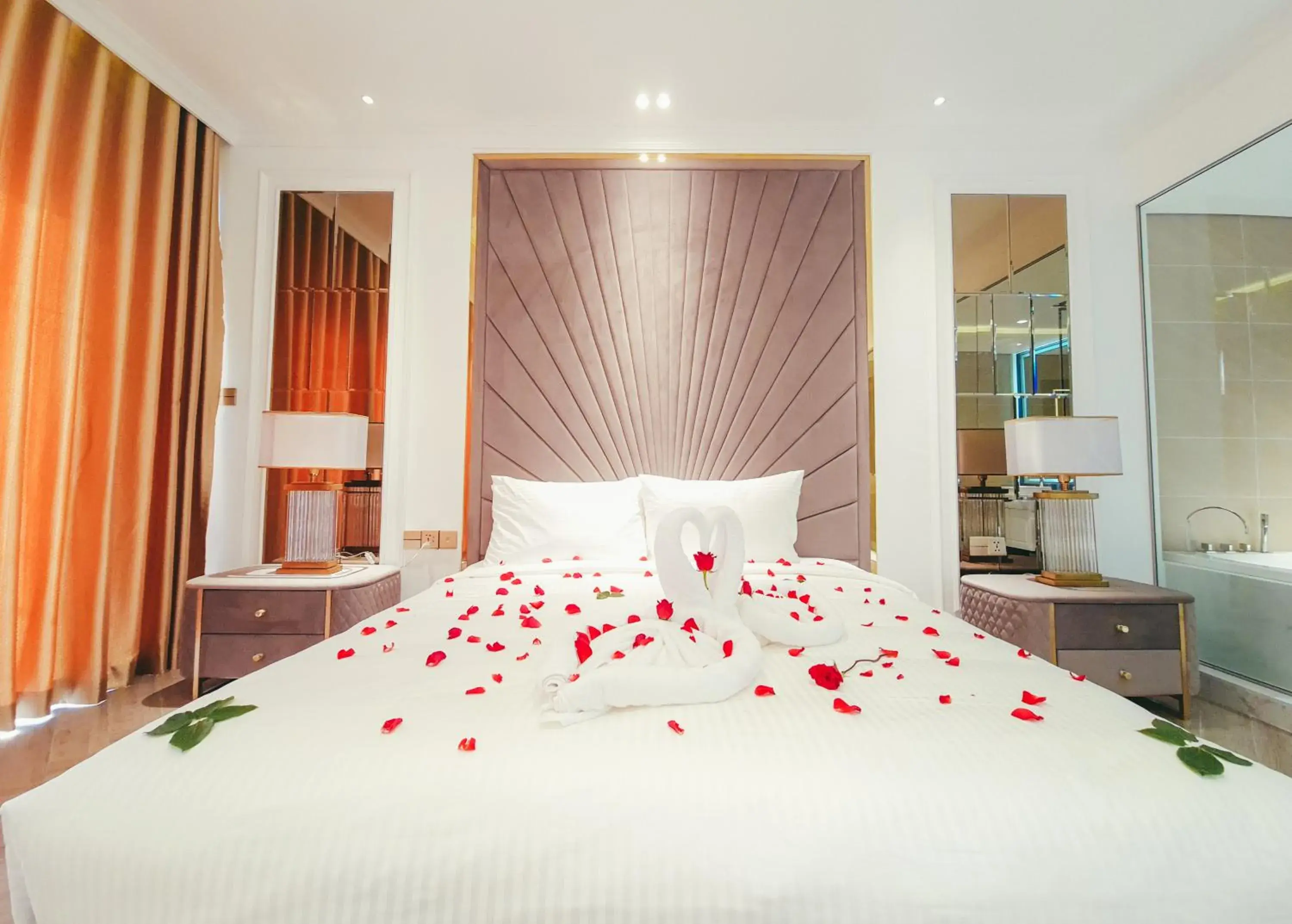 Bed in Phúc Thắng Hotel Bed in Phúc Thắng Hotel