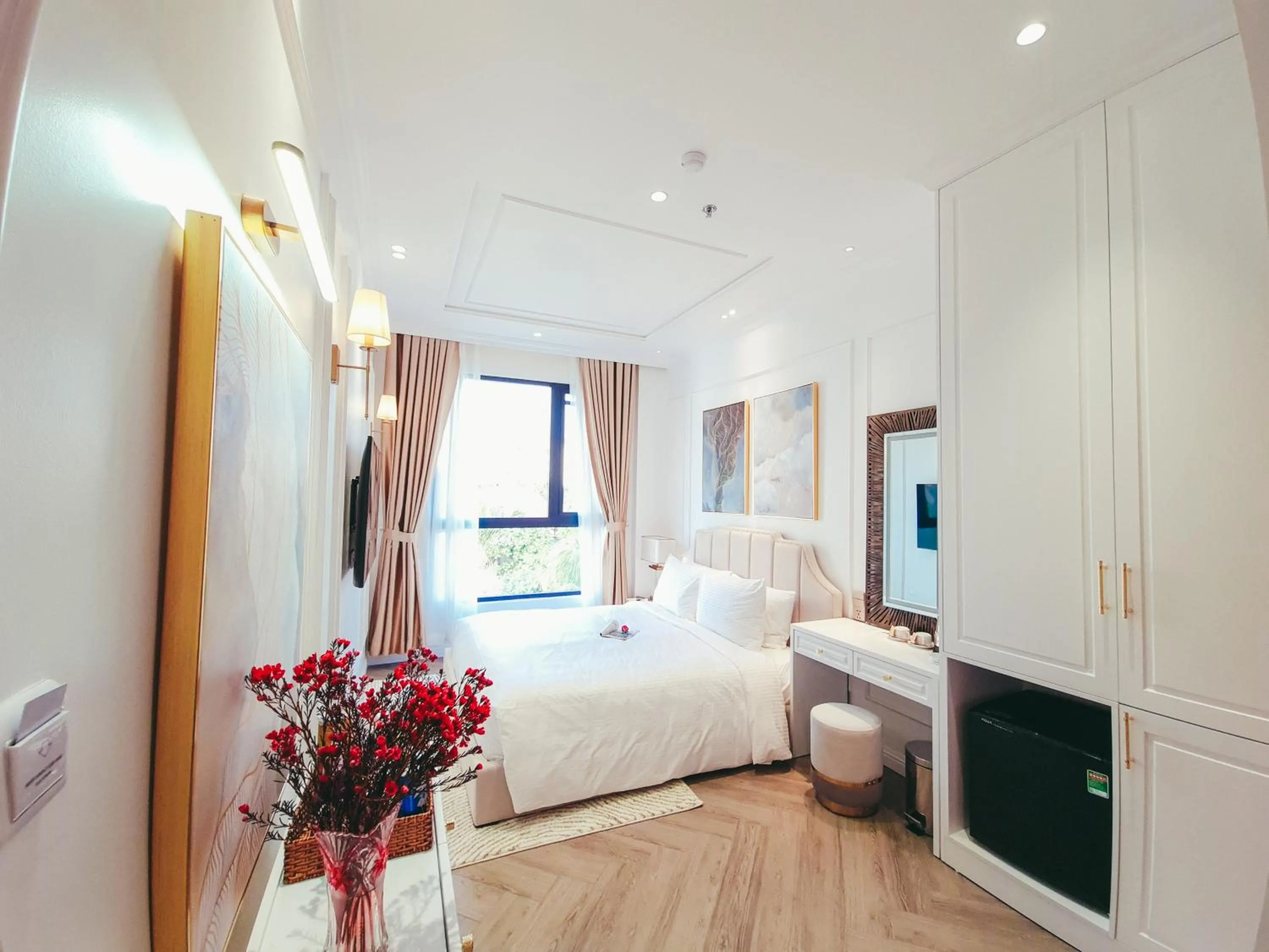 Photo of the whole room in Phúc Thắng Hotel