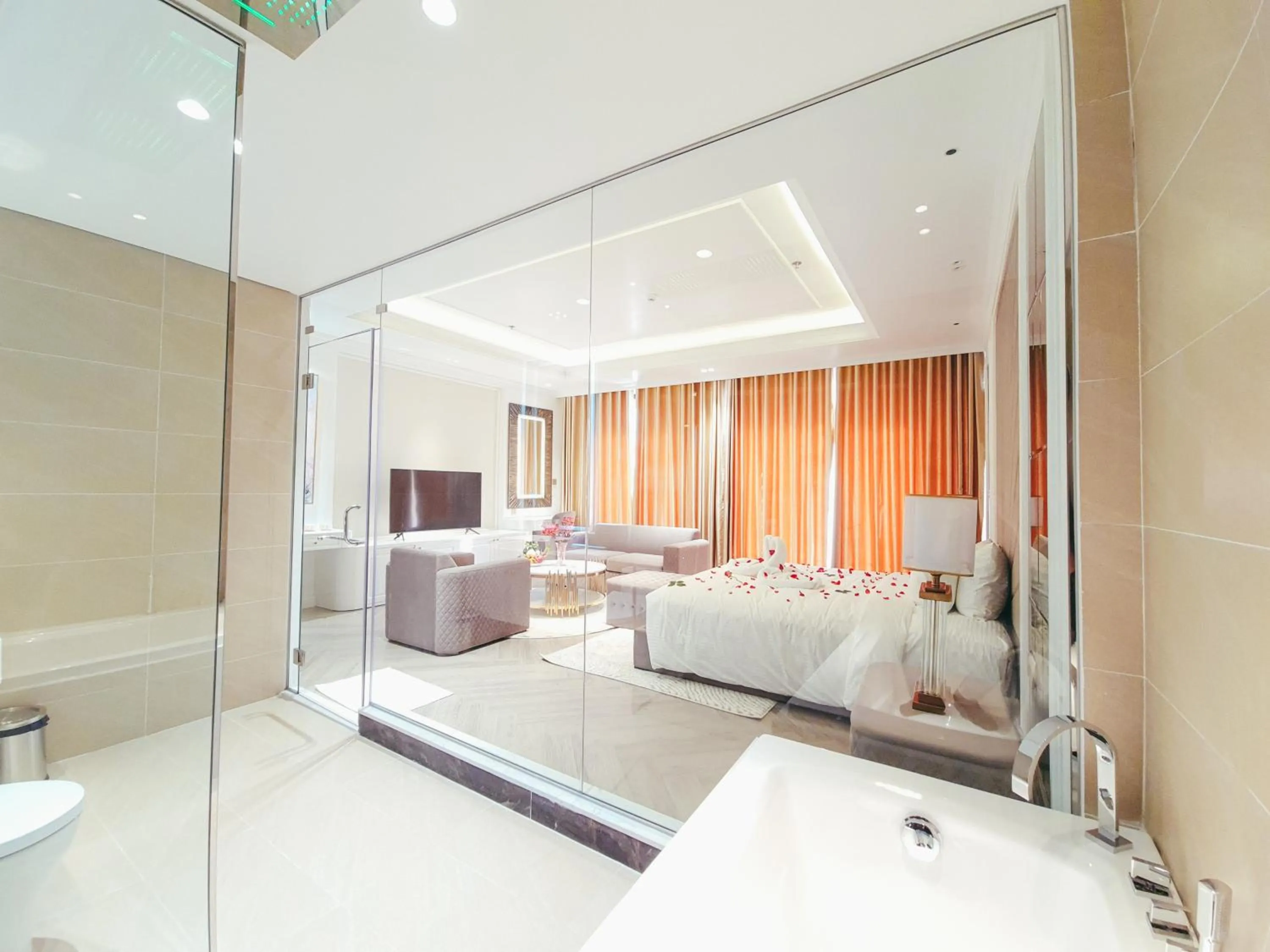 Bed in Phúc Thắng Hotel