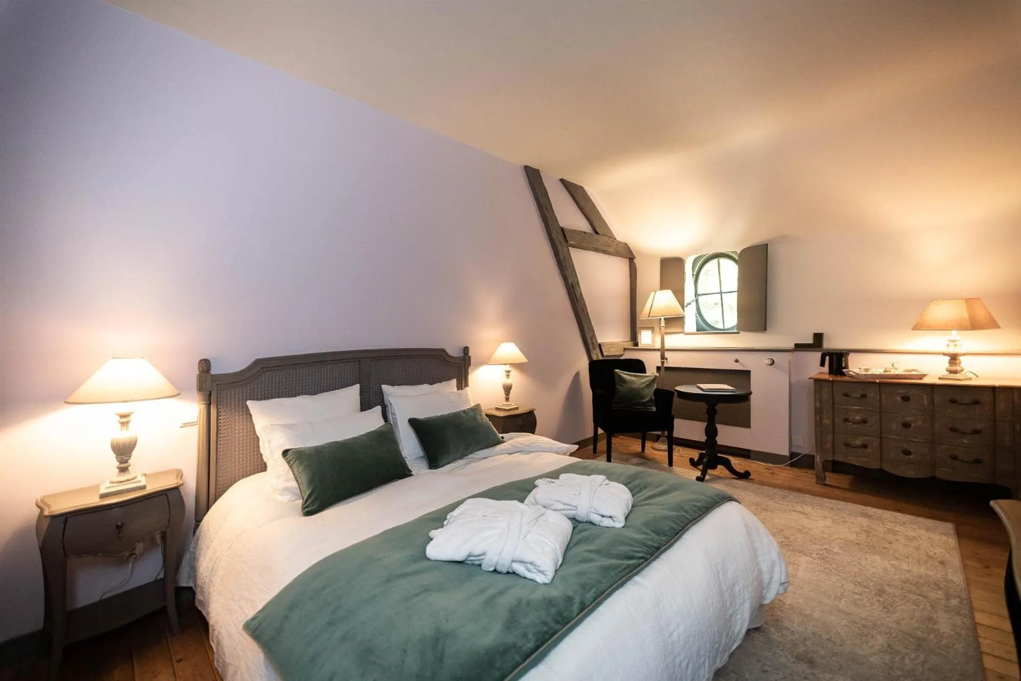 Bedroom, Bed in Clos Saint Sulpice