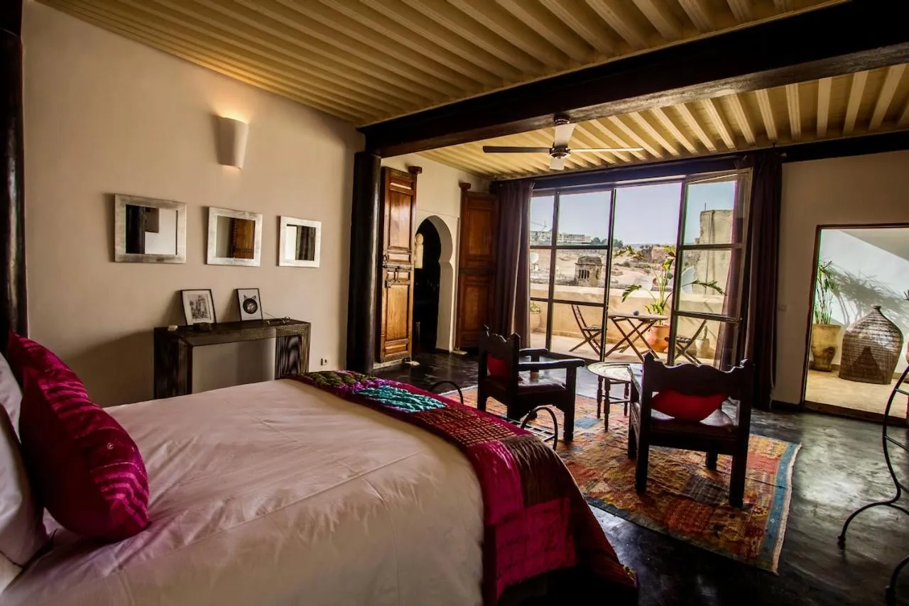 Bed in Riad Laaroussa