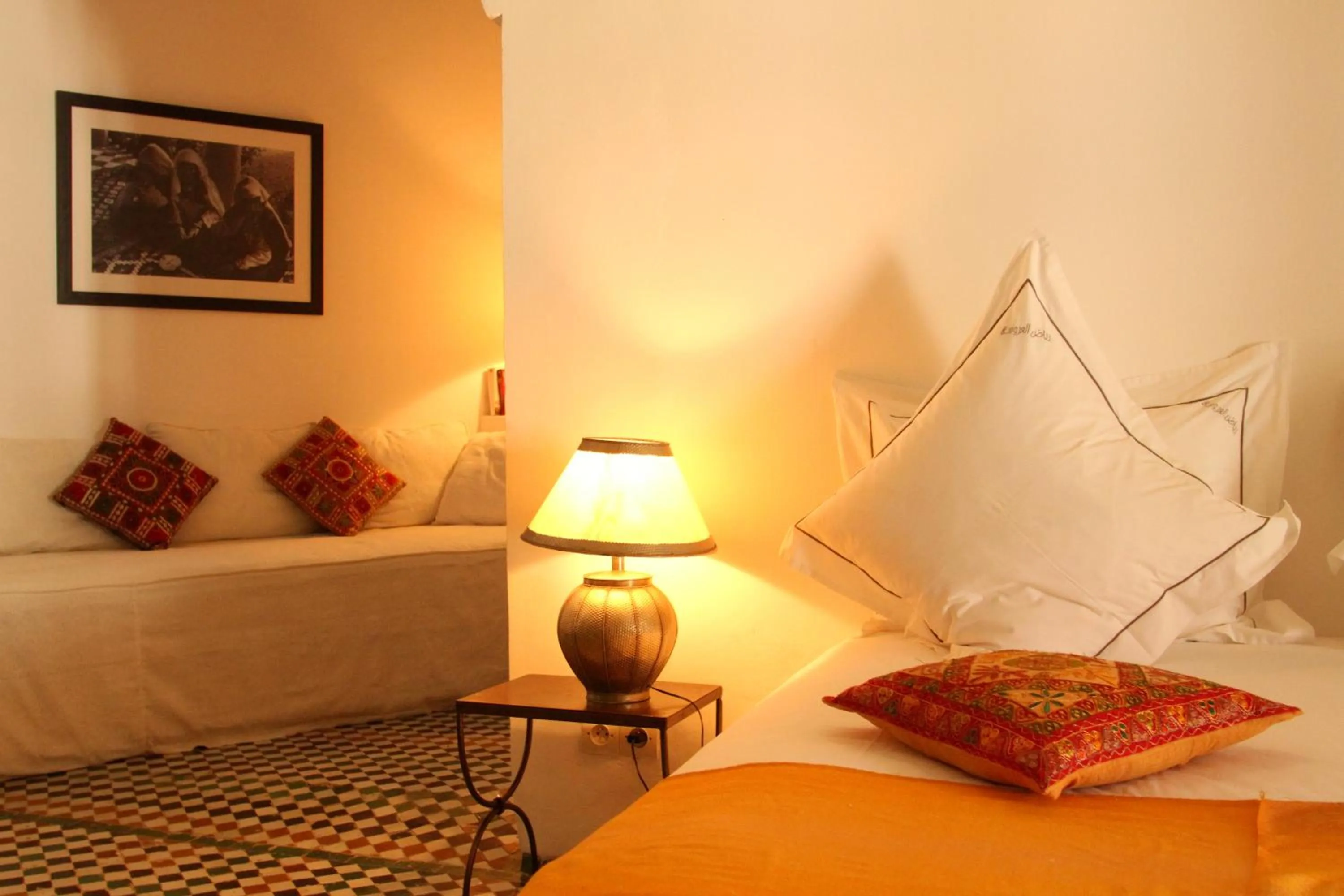 Bed in Riad Laaroussa