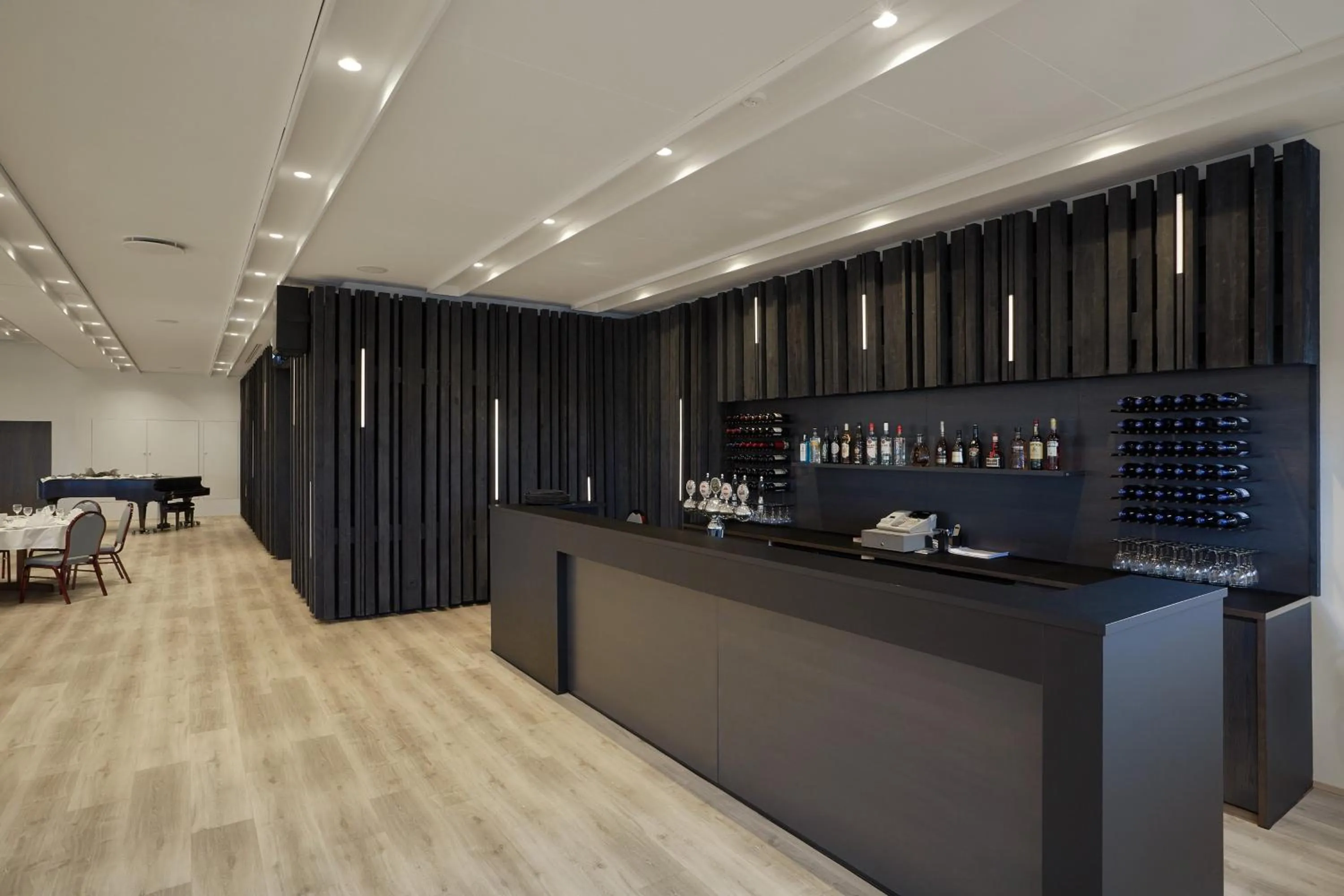 Restaurant/places to eat in Hotel Örk