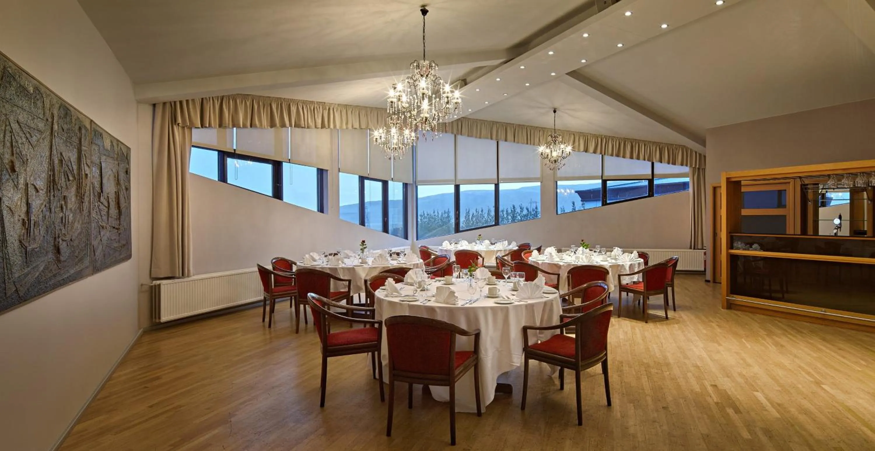 Restaurant/places to eat in Hotel Örk