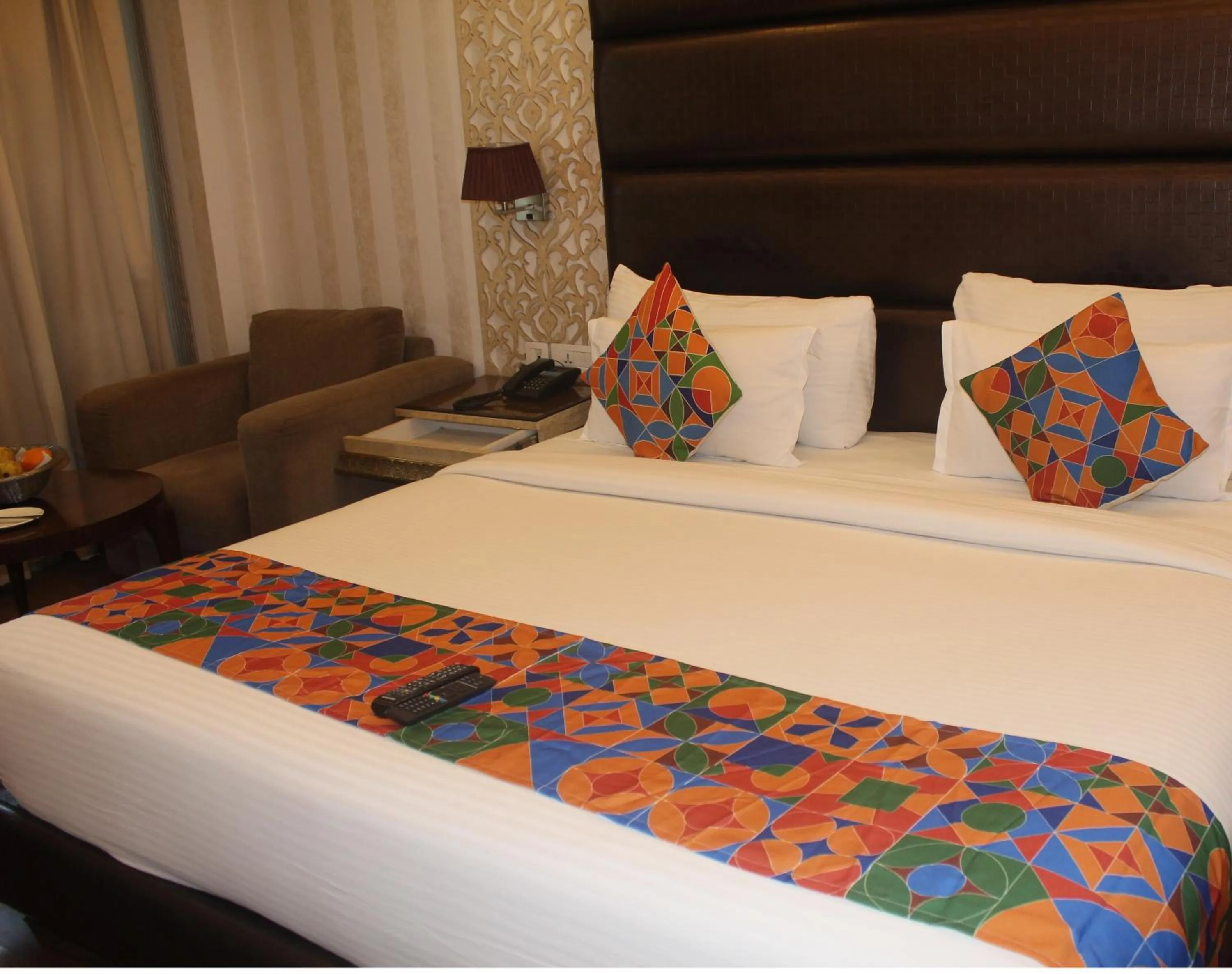 Bed in THE J K Hotel C R Park