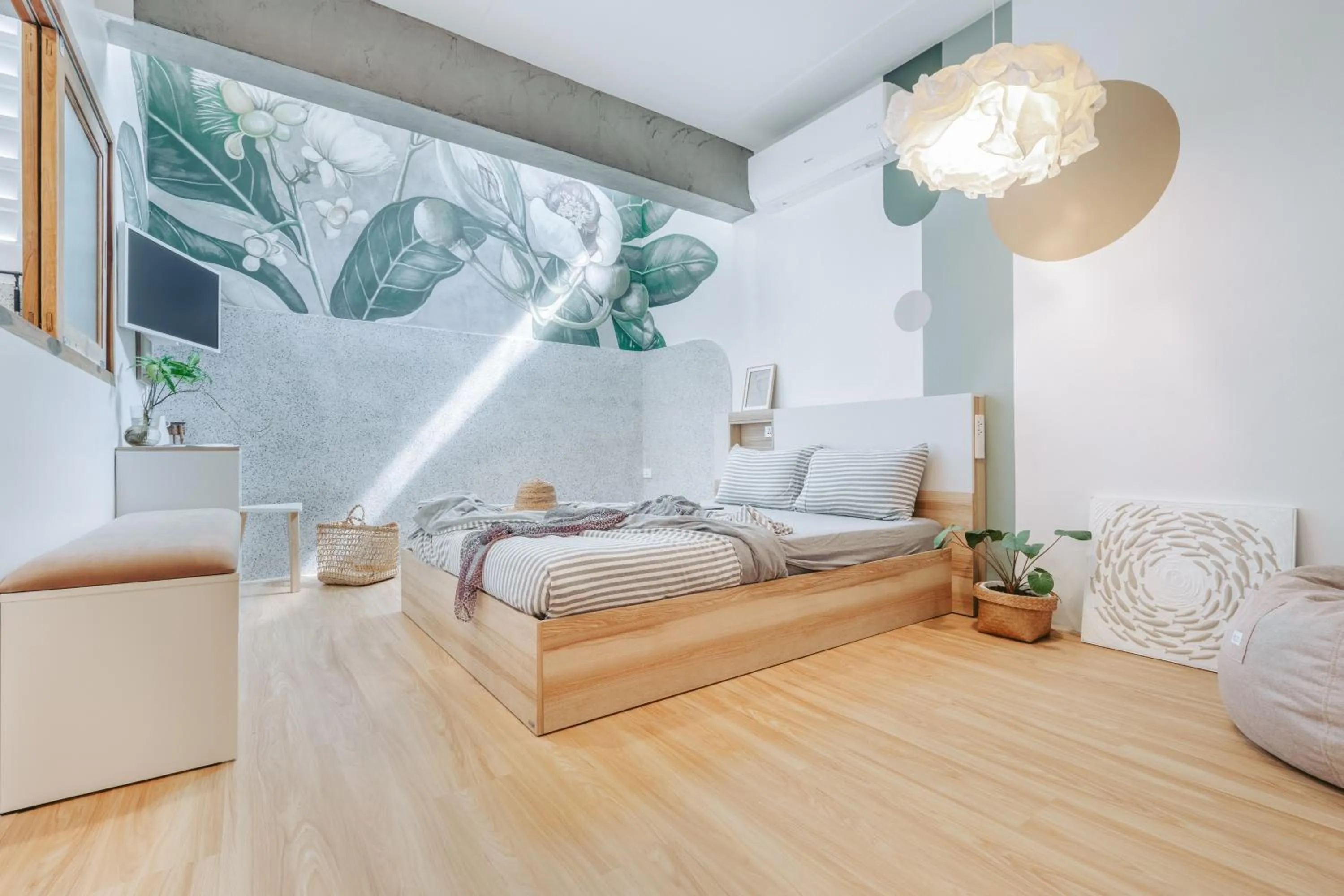 Bed in Dokdin's Family