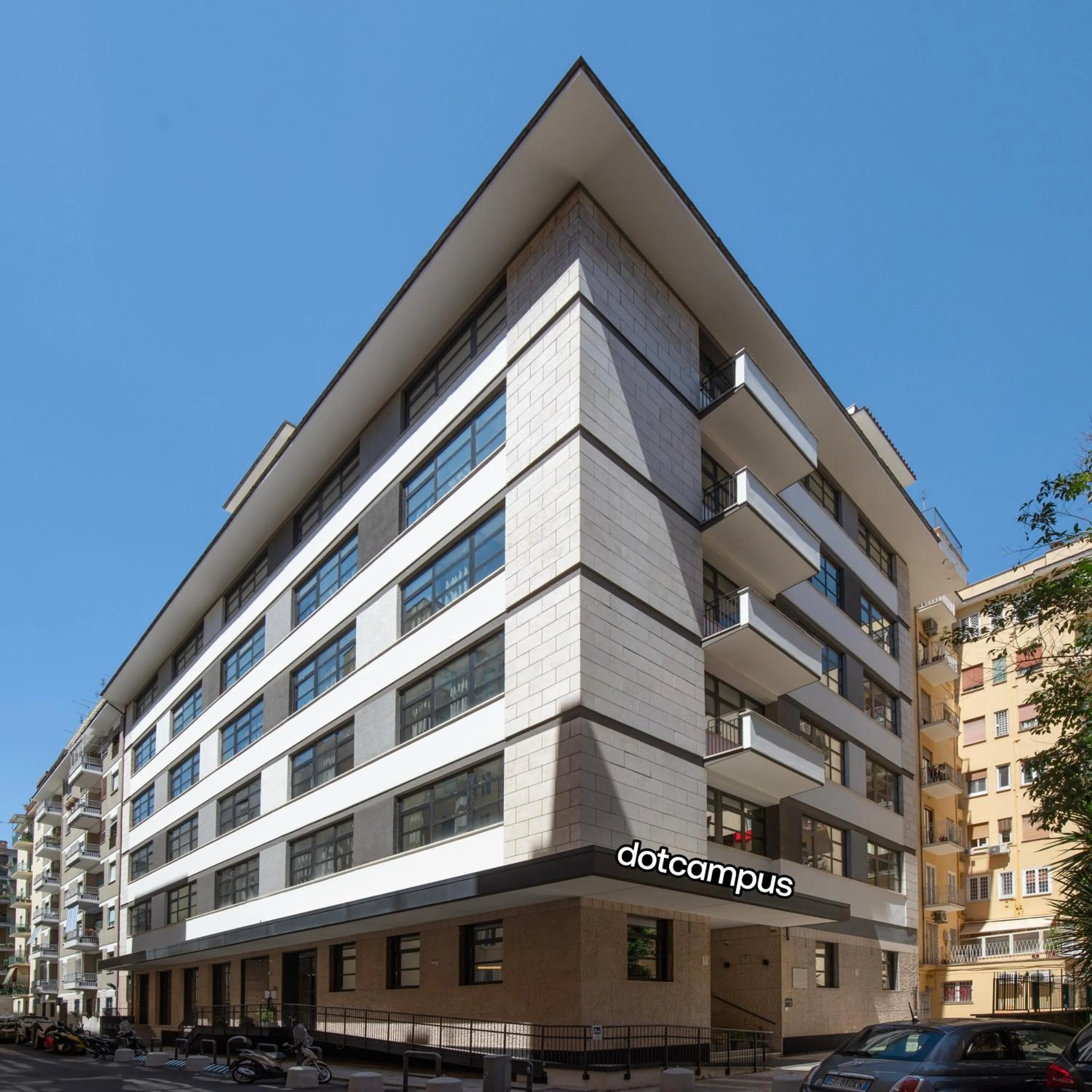 Property building in Dotcampus Roma City Center