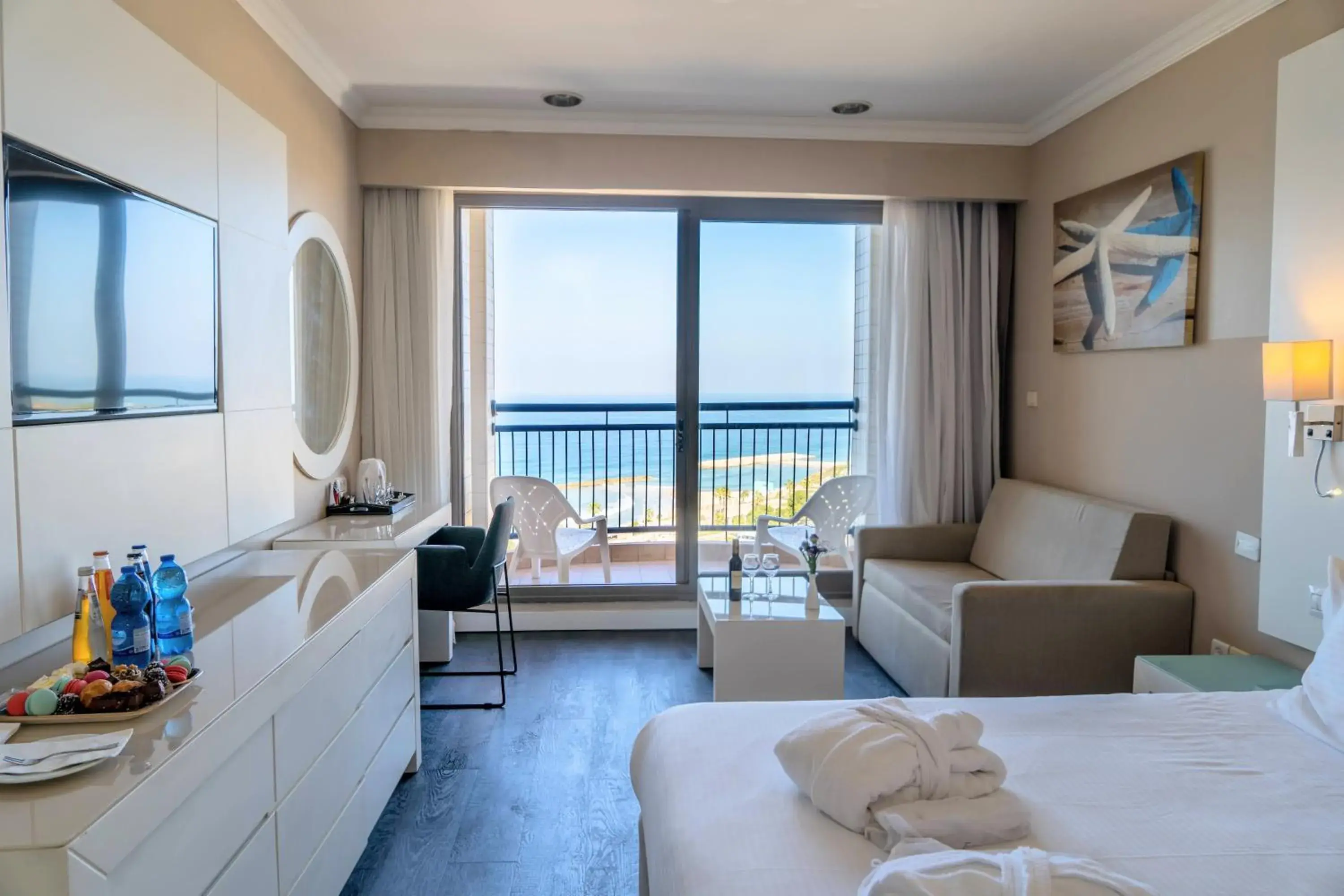 Bed in Tamara Ashkelon Hotel Bed in Tamara Ashkelon Hotel