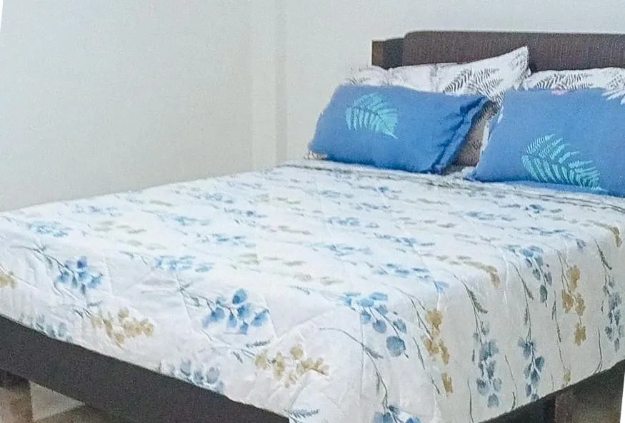 Photo of the whole room in RedDoorz @ Ham Jam Inn Resort