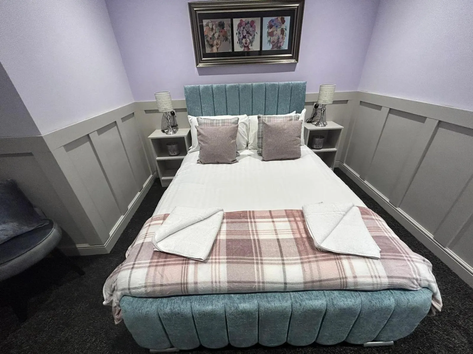 Bedroom, Bed in Sugar Hill Suite by Sasco Apartments