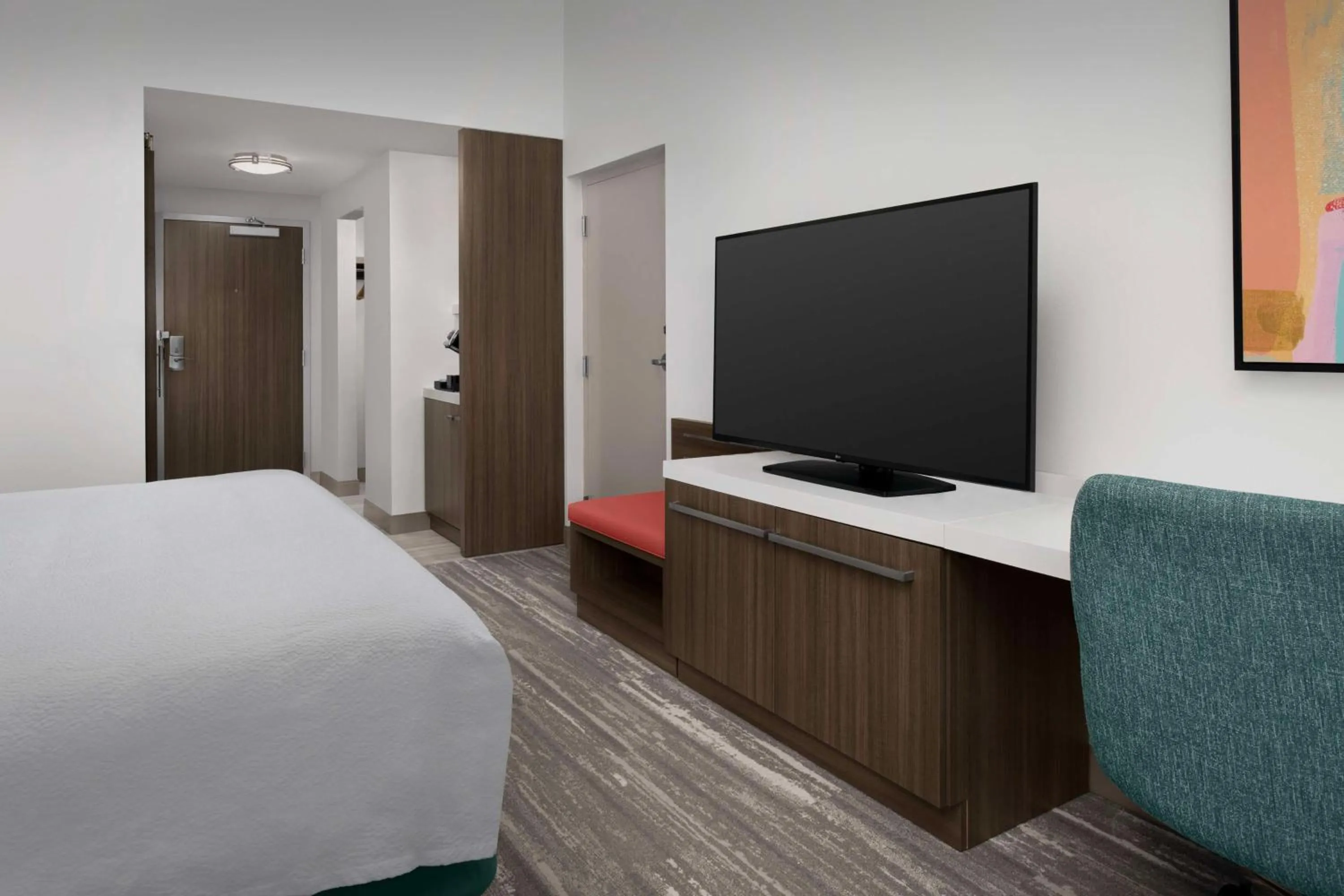 Bed in Hilton Garden Inn Pensacola Downtown