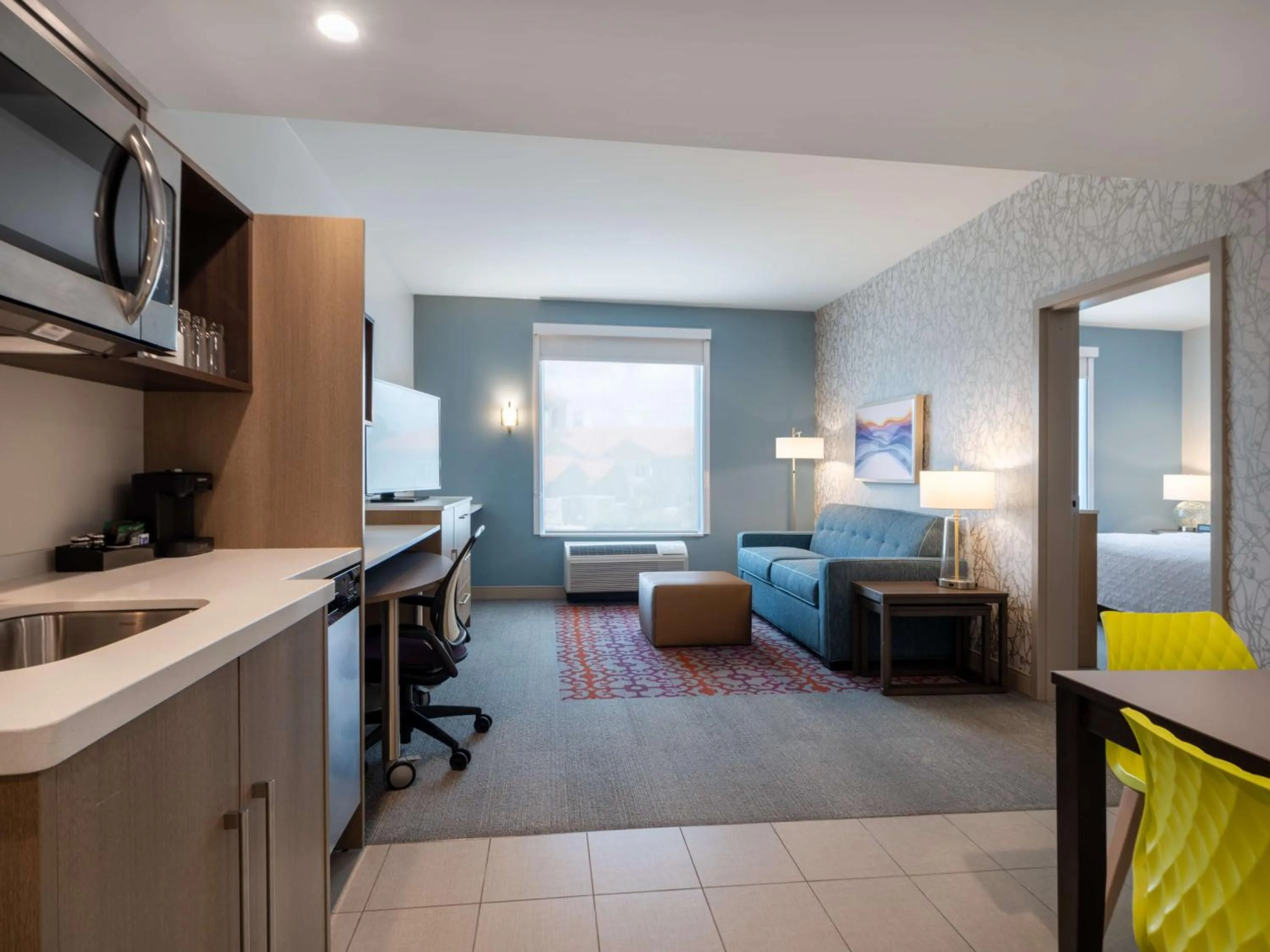 Kitchen or kitchenette in Home2 Suites By Hilton Santa Rosa Beach