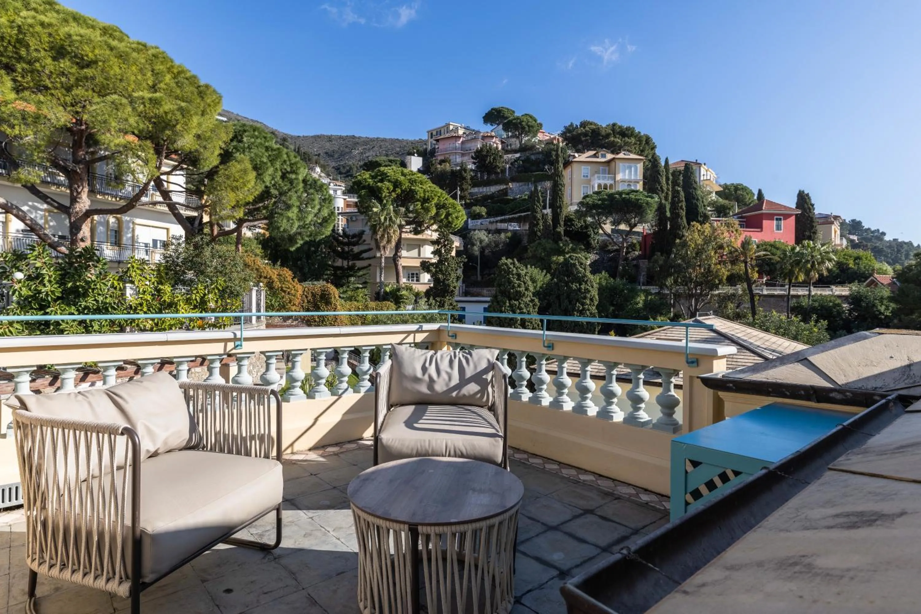 Alaxia Exclusive Apartments