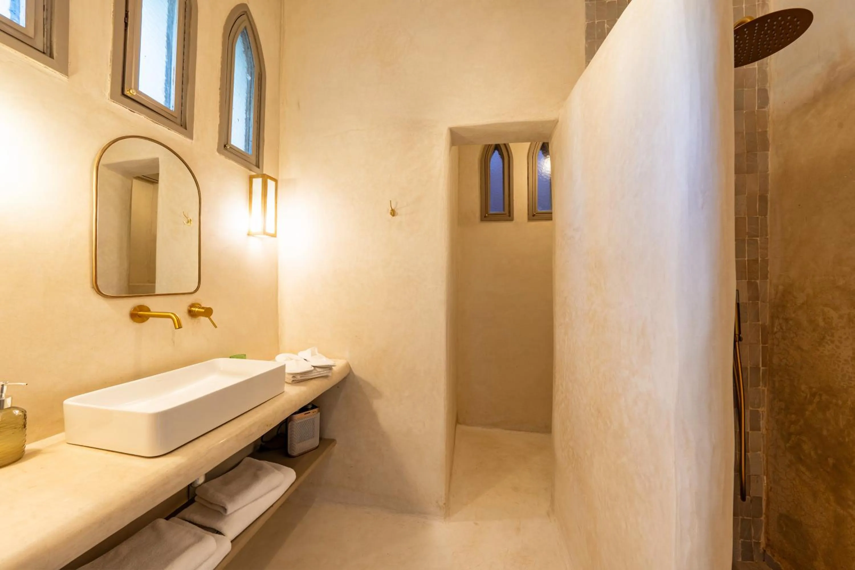 Shower in Riad XO