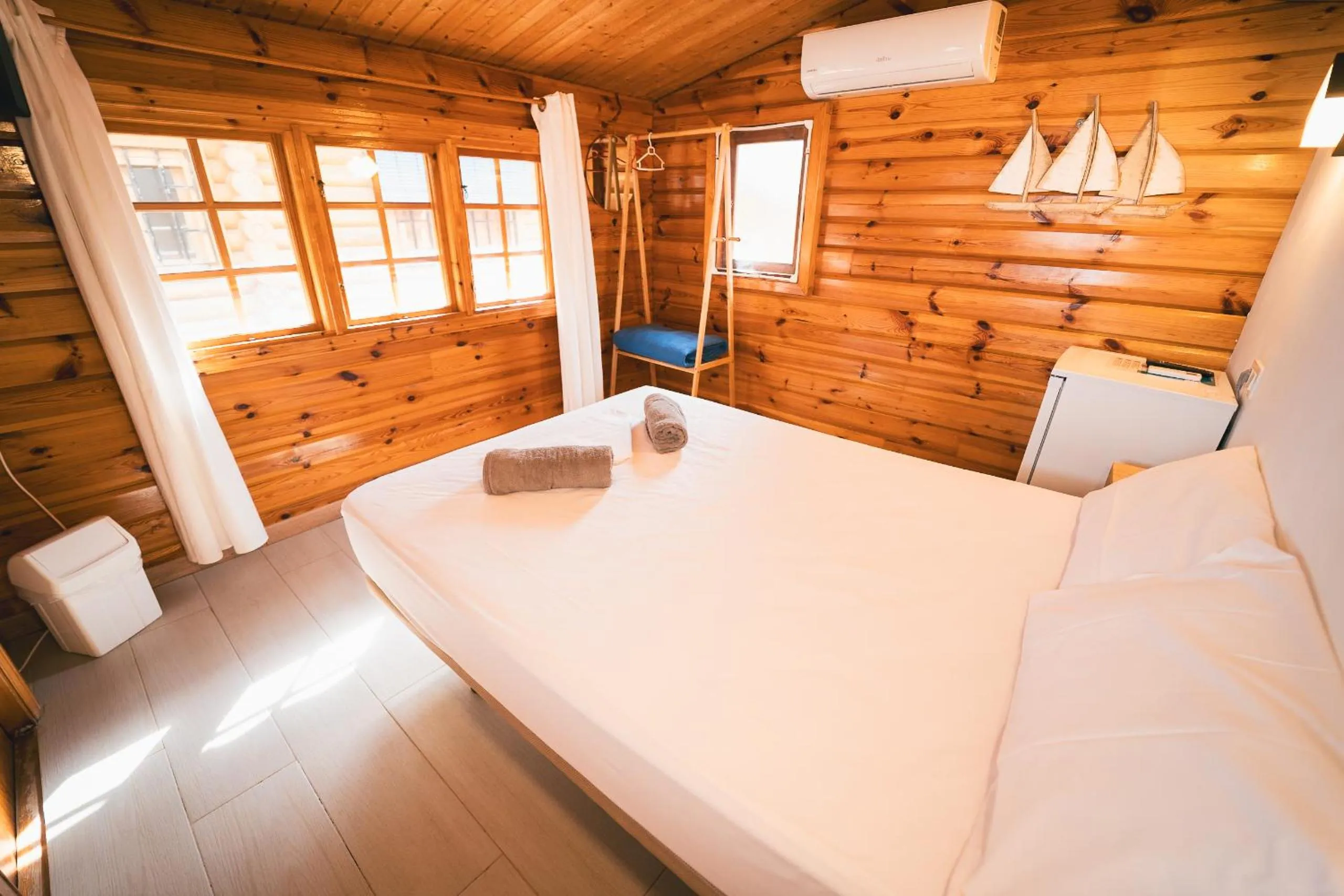 Bedroom, Bed in HolaCamp Chilches