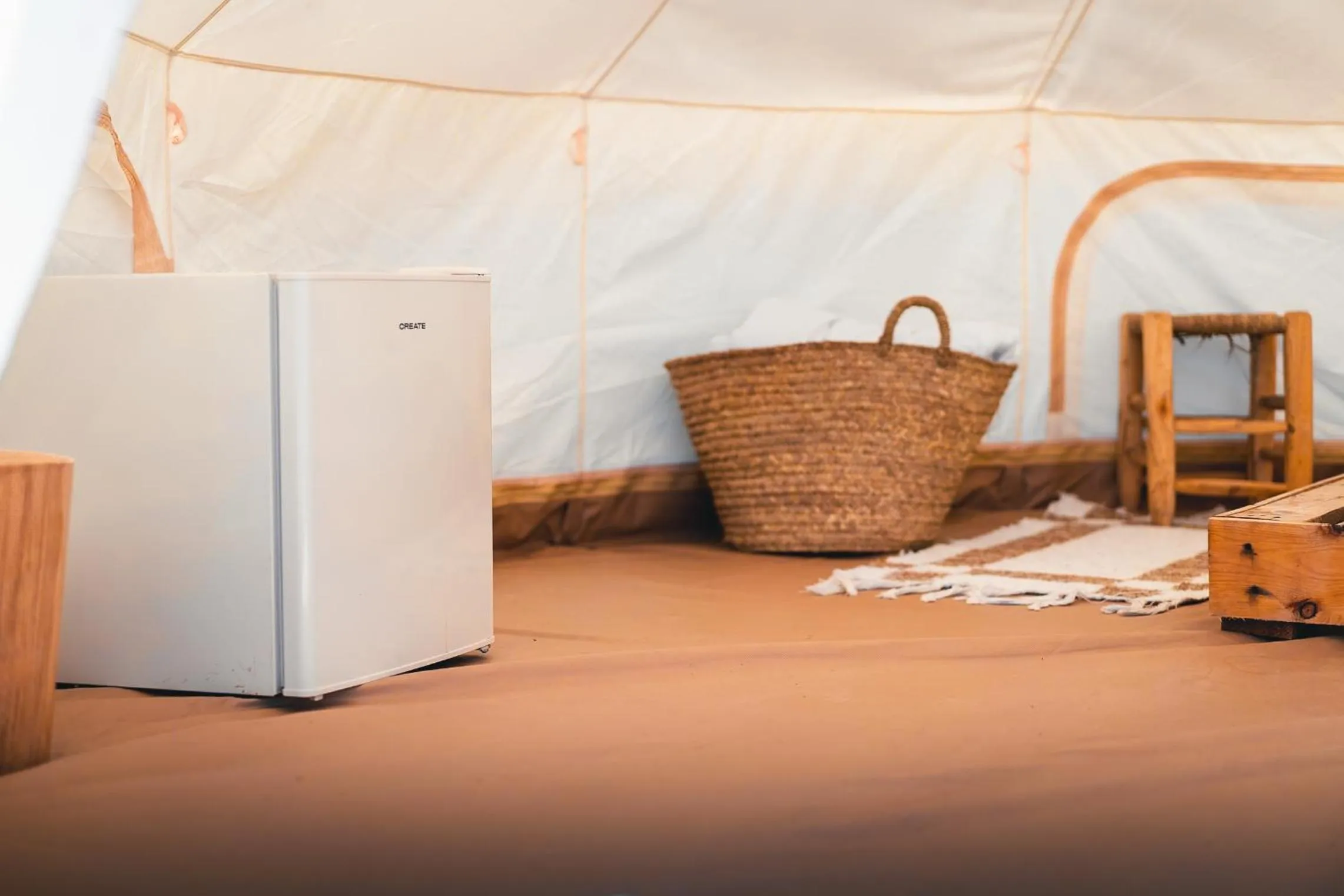 Photo of the whole room in HolaCamp Chilches