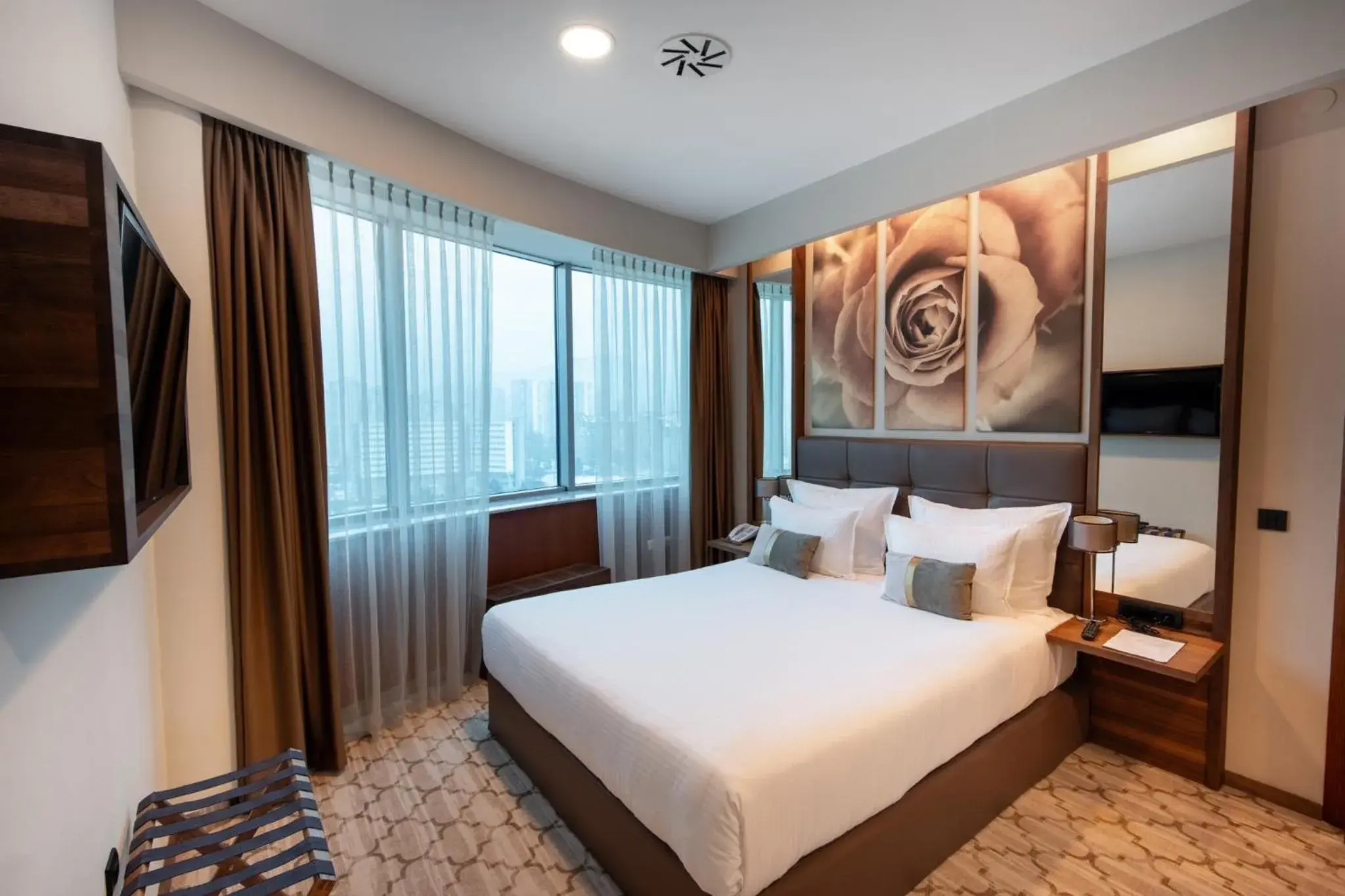 Bedroom, Bed in Radon Plaza Bedroom, Bed in Radon Plaza
