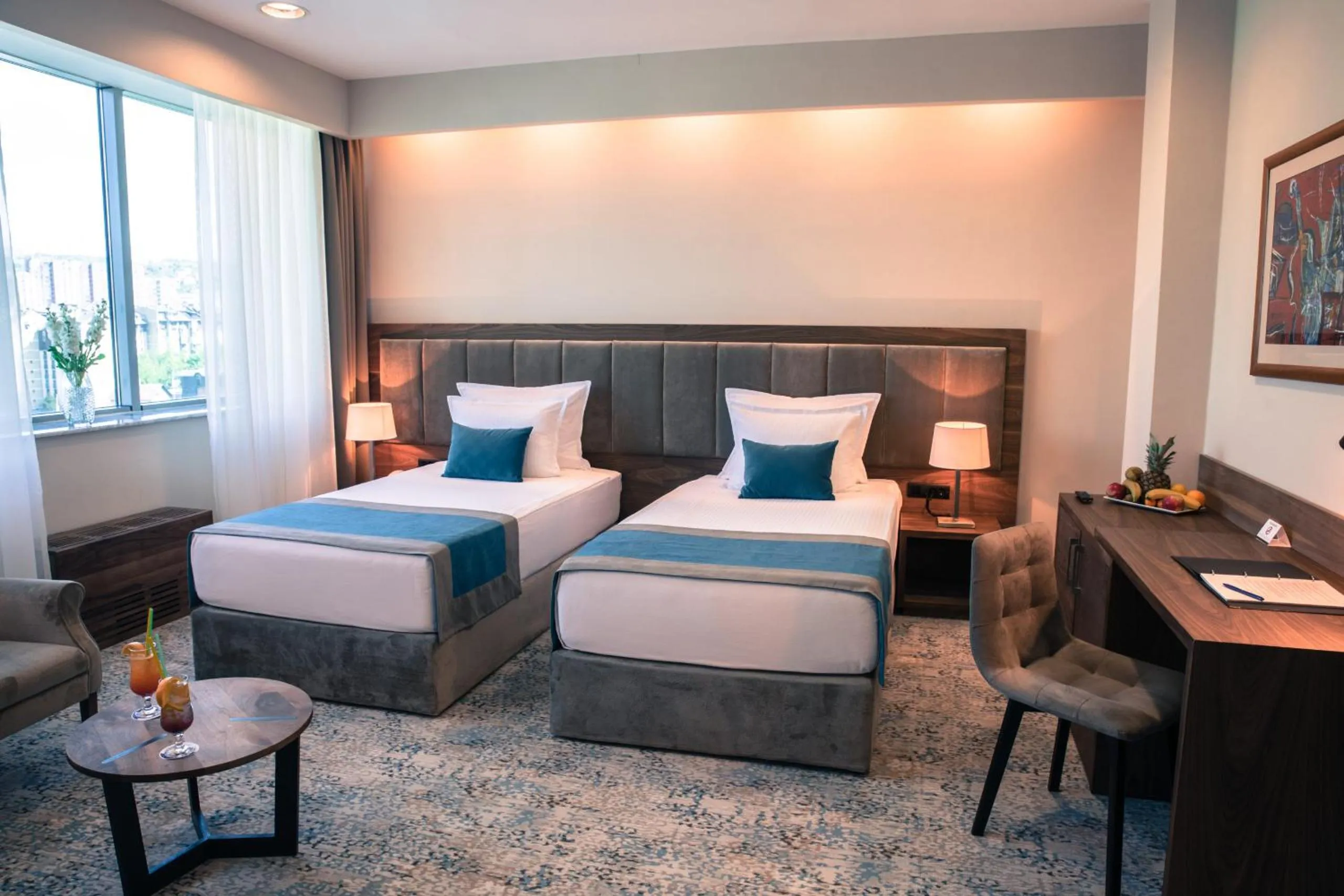 Photo of the whole room, Bed in Radon Plaza