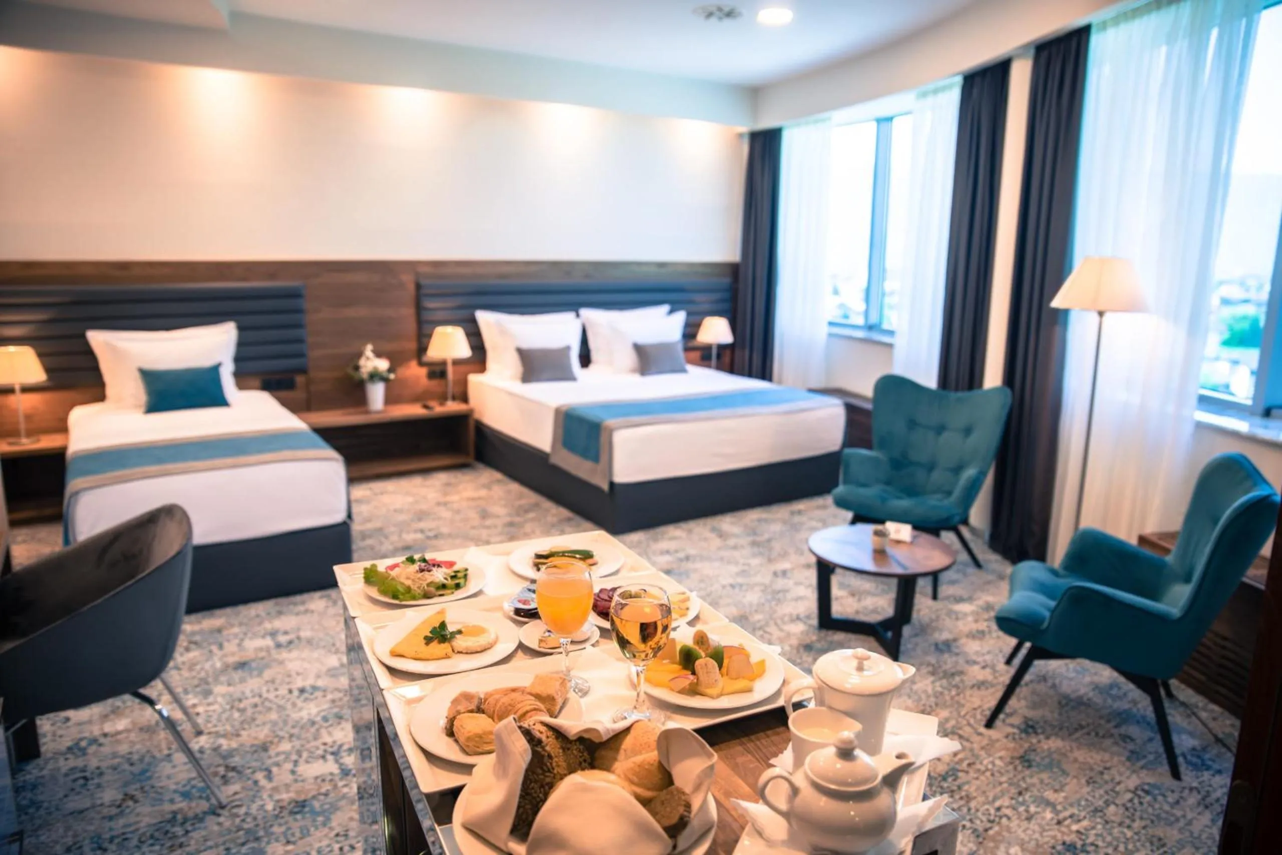 Photo of the whole room, Bed in Radon Plaza