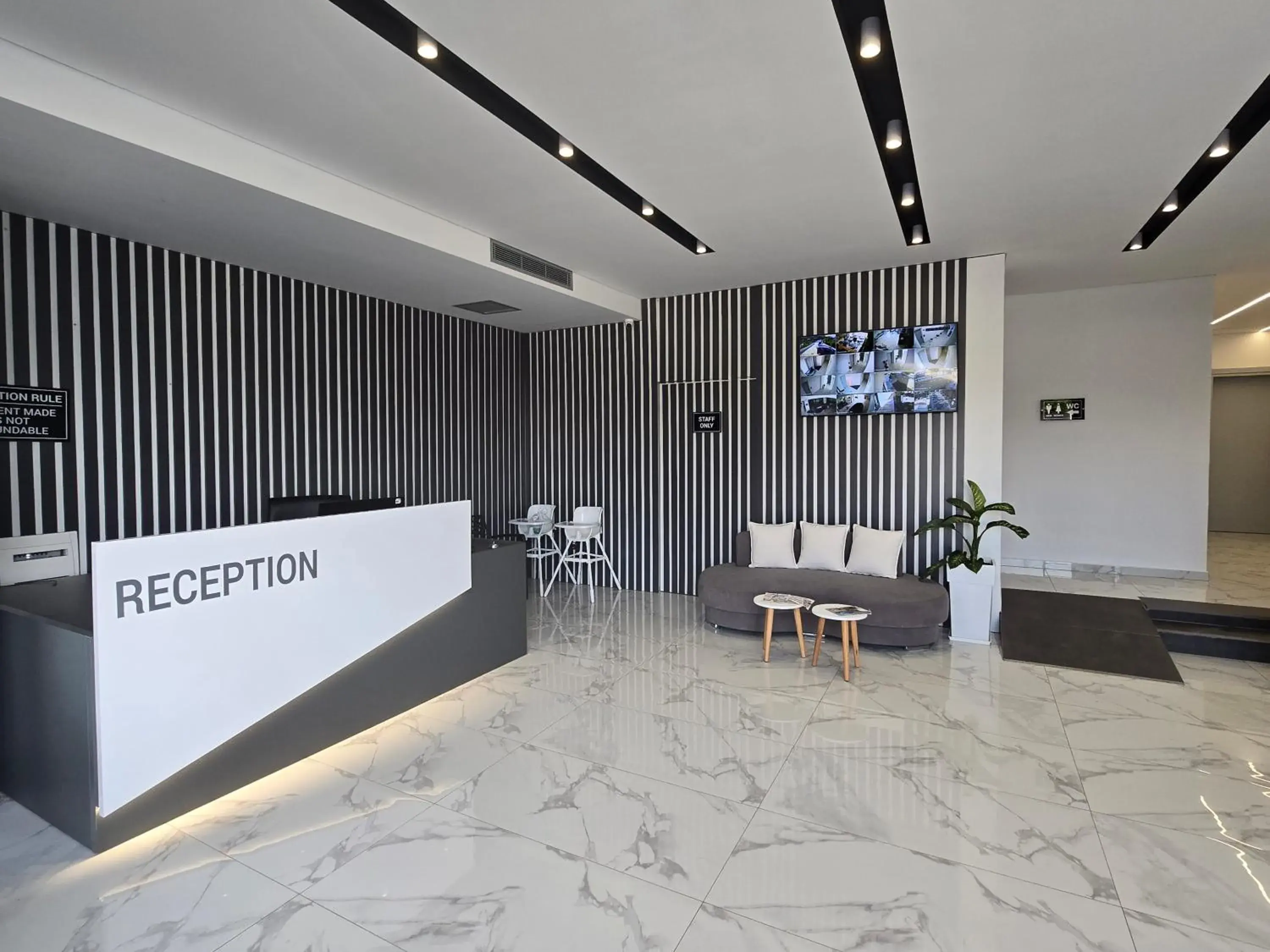 Restaurant/places to eat in Sunlight Hotel Restaurant/places to eat in Sunlight Hotel