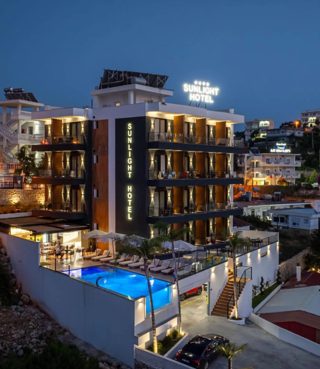 Property building in Sunlight Hotel