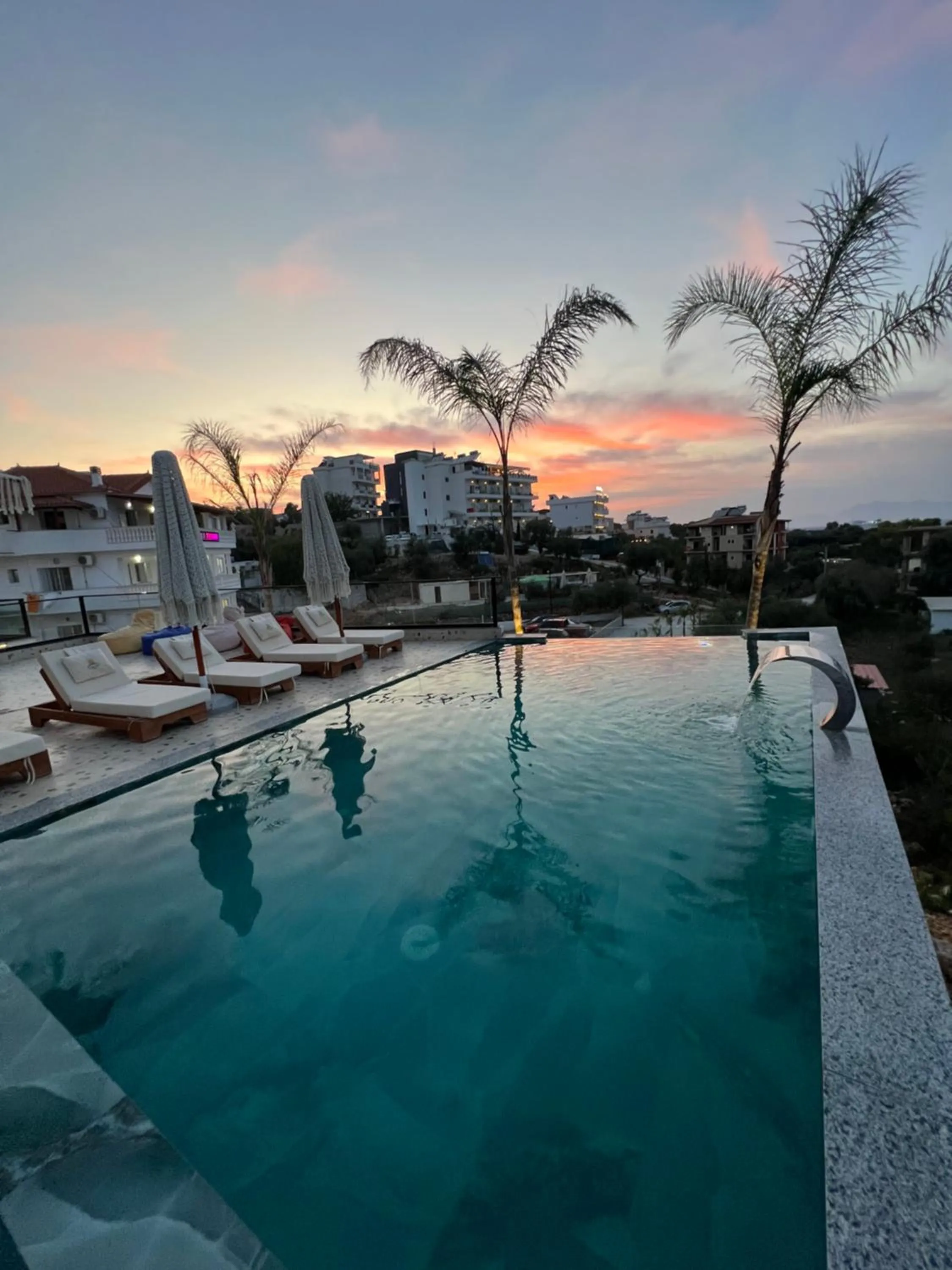 Natural landscape in Sunlight Hotel