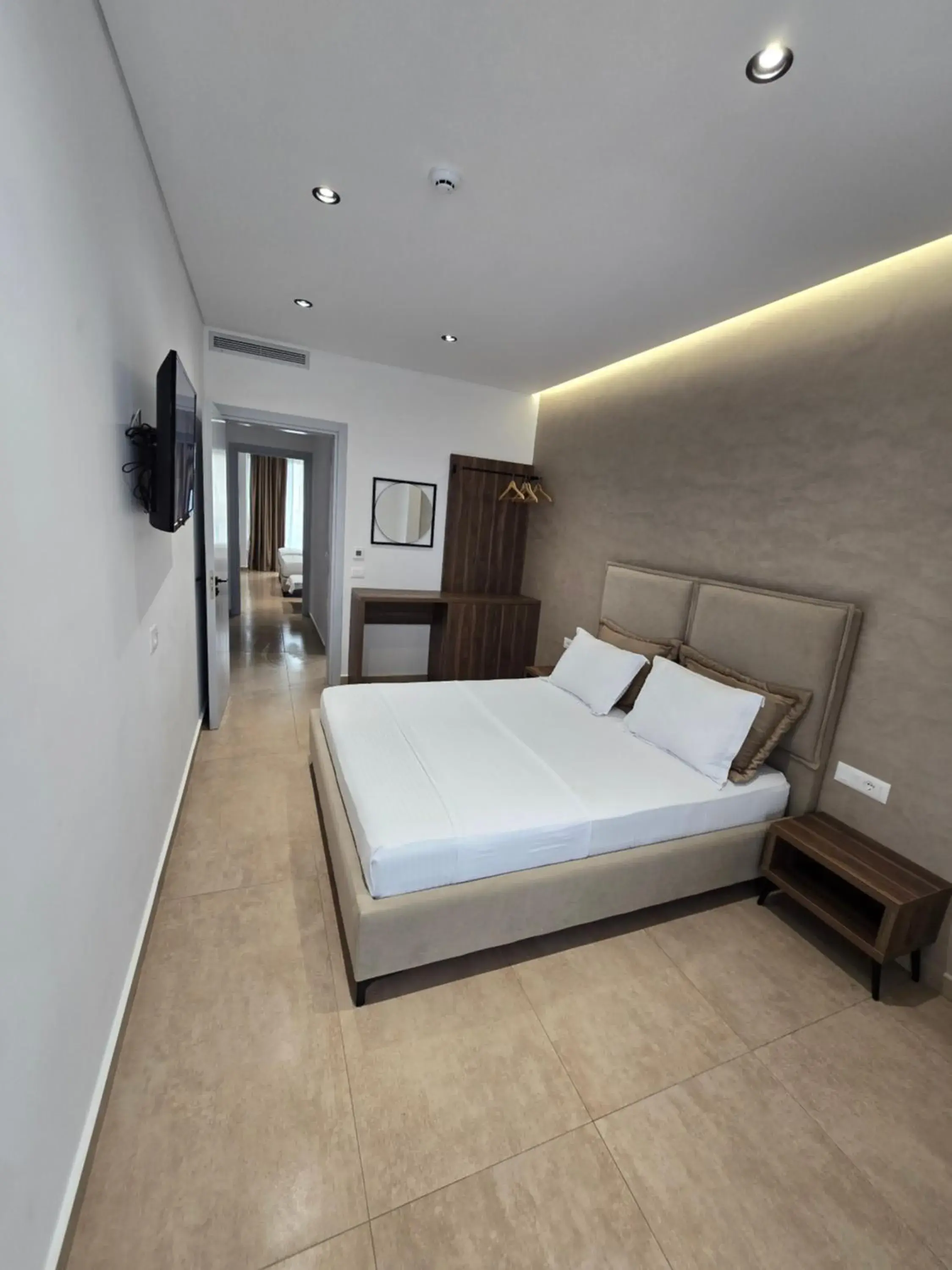 Bed in Sunlight Hotel Bed in Sunlight Hotel