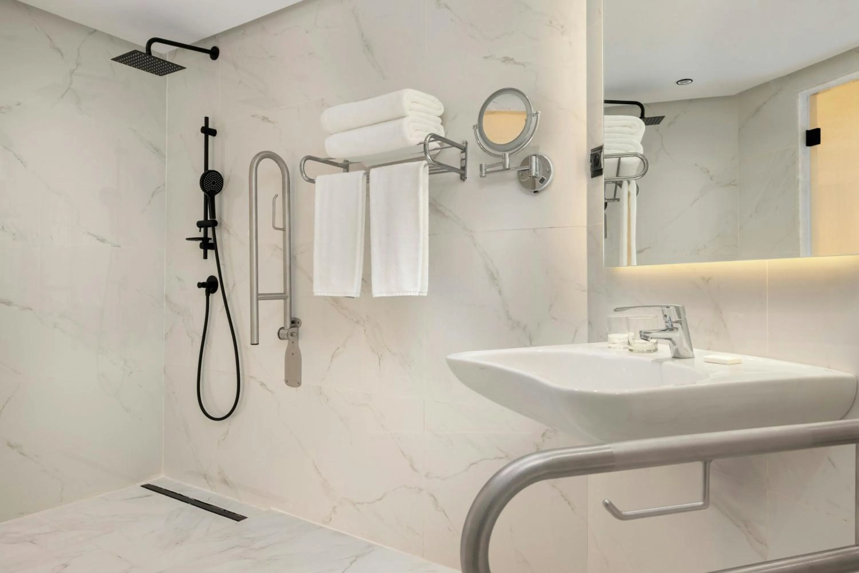 Bathroom in Le Meridien N'fis